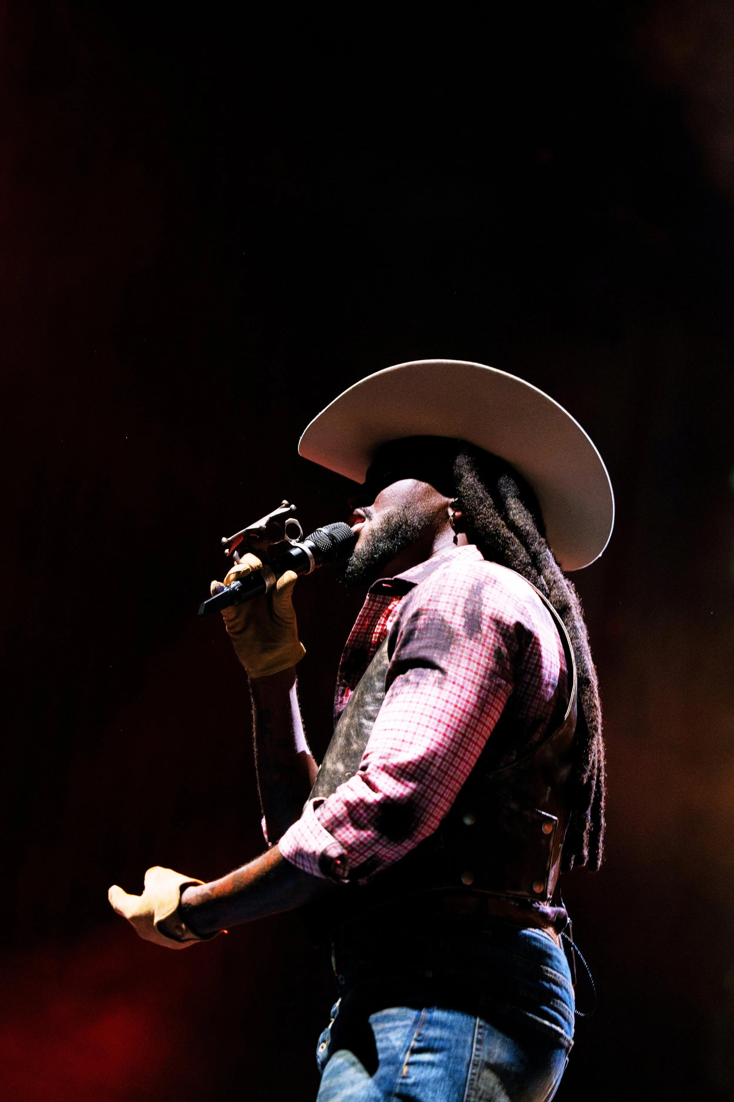  NASHVILLE, TENNESSEE - September 18: Shaboozey returns home to Nashville on his “Outlaws Never Die Tour”. (Photo by Dylan Basden for Pretty Nifty) 