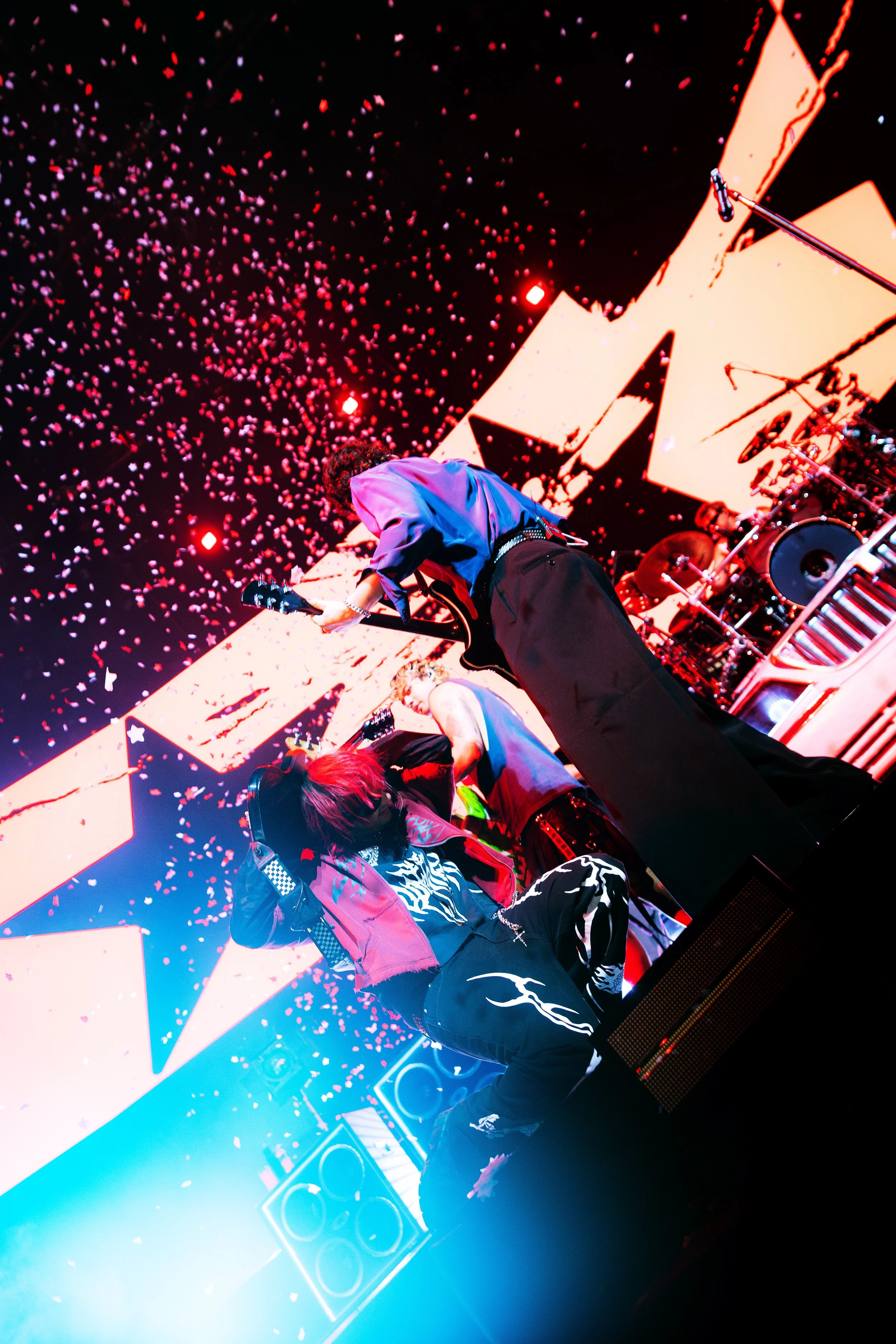  NASHVILLE, TENNESSEE - June 19: 5 Seconds of Summer bring their “EVERYONE’S A STAR!” Tour to Bridgestone Arena on June 19, 2026 in Nashville, Tennessee. (Photo by Dylan Basden for Pretty Nifty) 