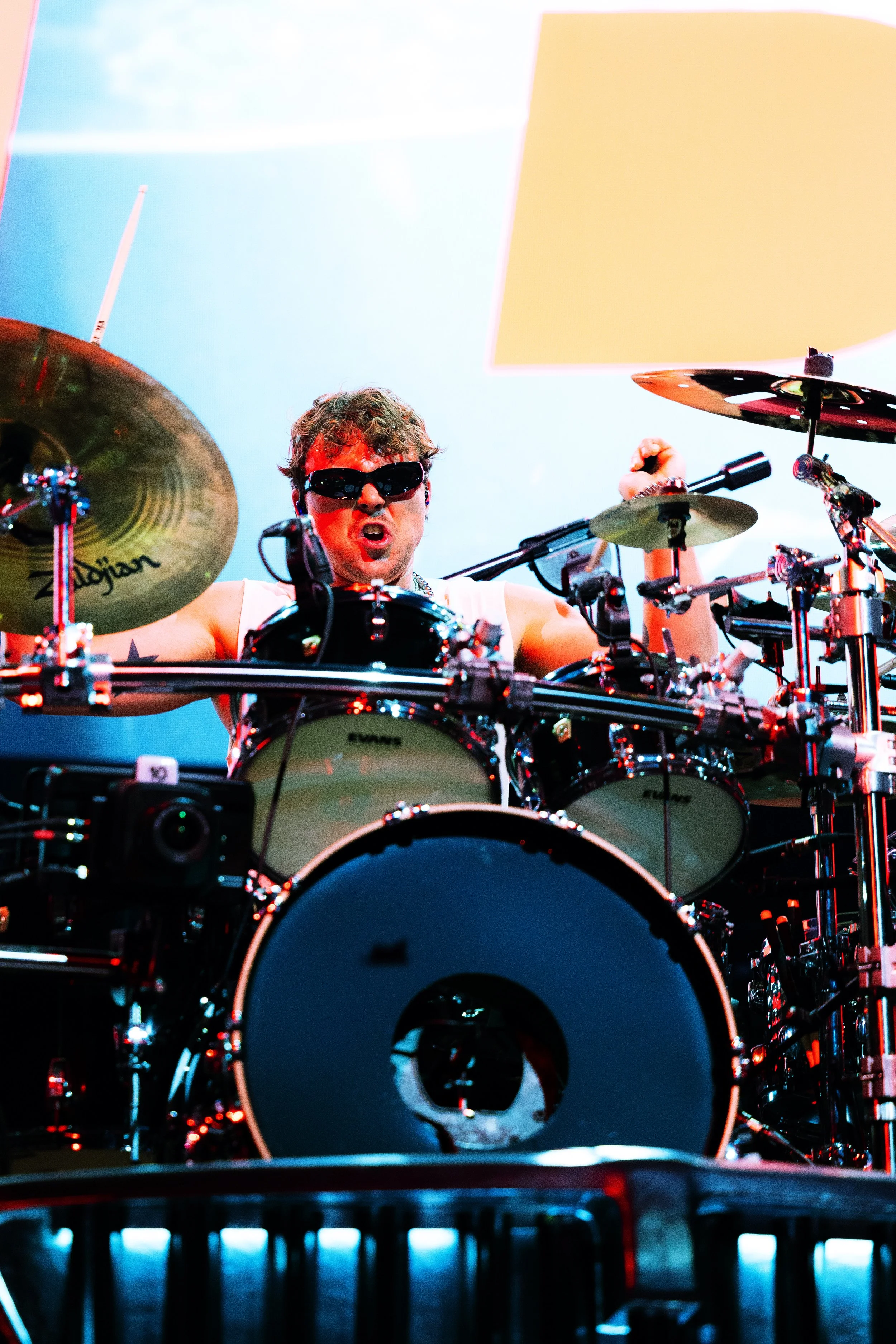  NASHVILLE, TENNESSEE - June 19: 5 Seconds of Summer bring their “EVERYONE’S A STAR!” Tour to Bridgestone Arena on June 19, 2026 in Nashville, Tennessee. (Photo by Dylan Basden for Pretty Nifty) 