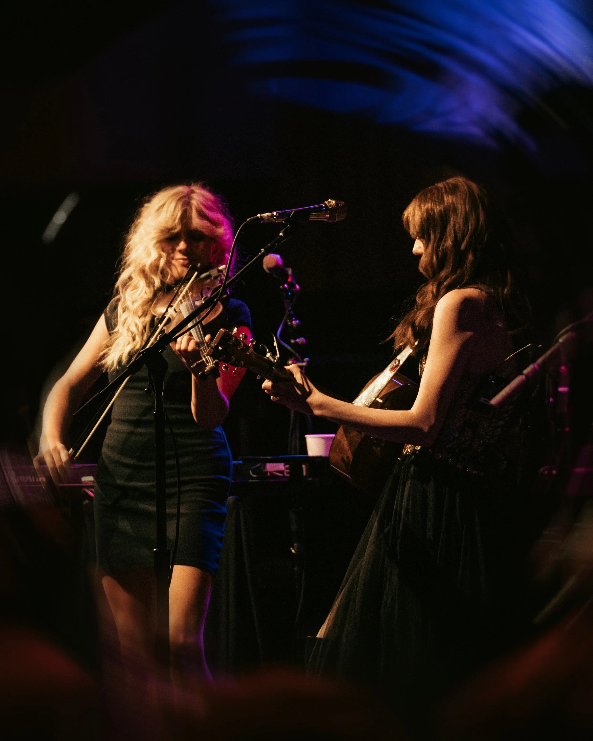 molly-tuttle-8.jpeg