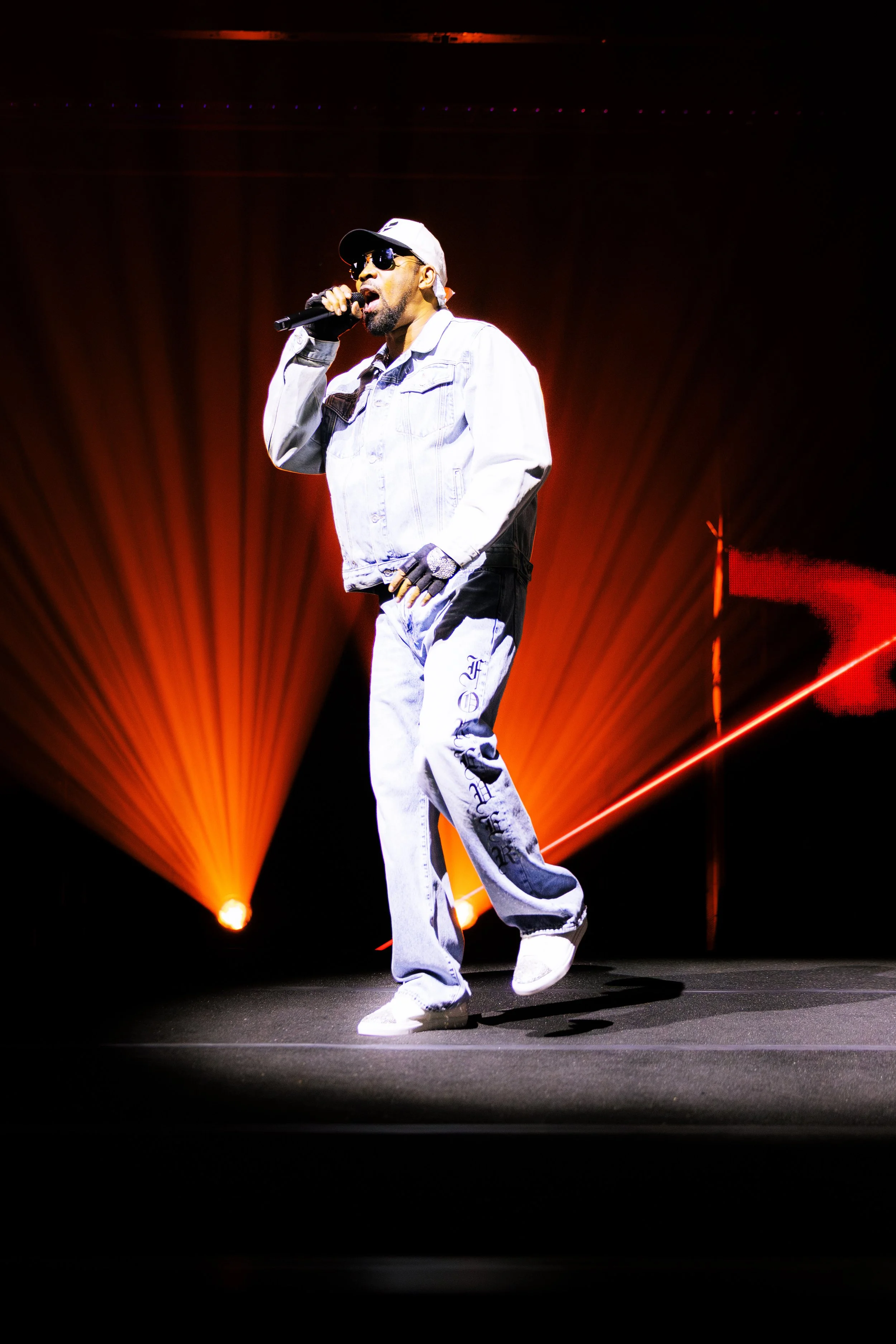  BIRMINGHAM, ALABAMA - September 19: Wu-Tang Clan perform their last concert in the state of Alabama during their “Wu-Tang Forever: The Final Chamber” tour. (Photo by Dylan Basden for Pretty Nifty) 