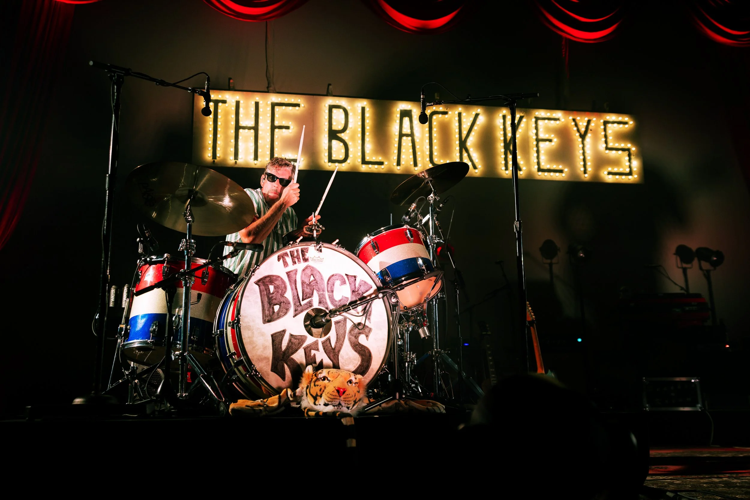  NASHVILLE, TENNESSEE - August 7: The Black Keys perform night two of their back-to-back headline run at The Pinnacle. (Photo by Dylan Basden for Pretty Nifty) 