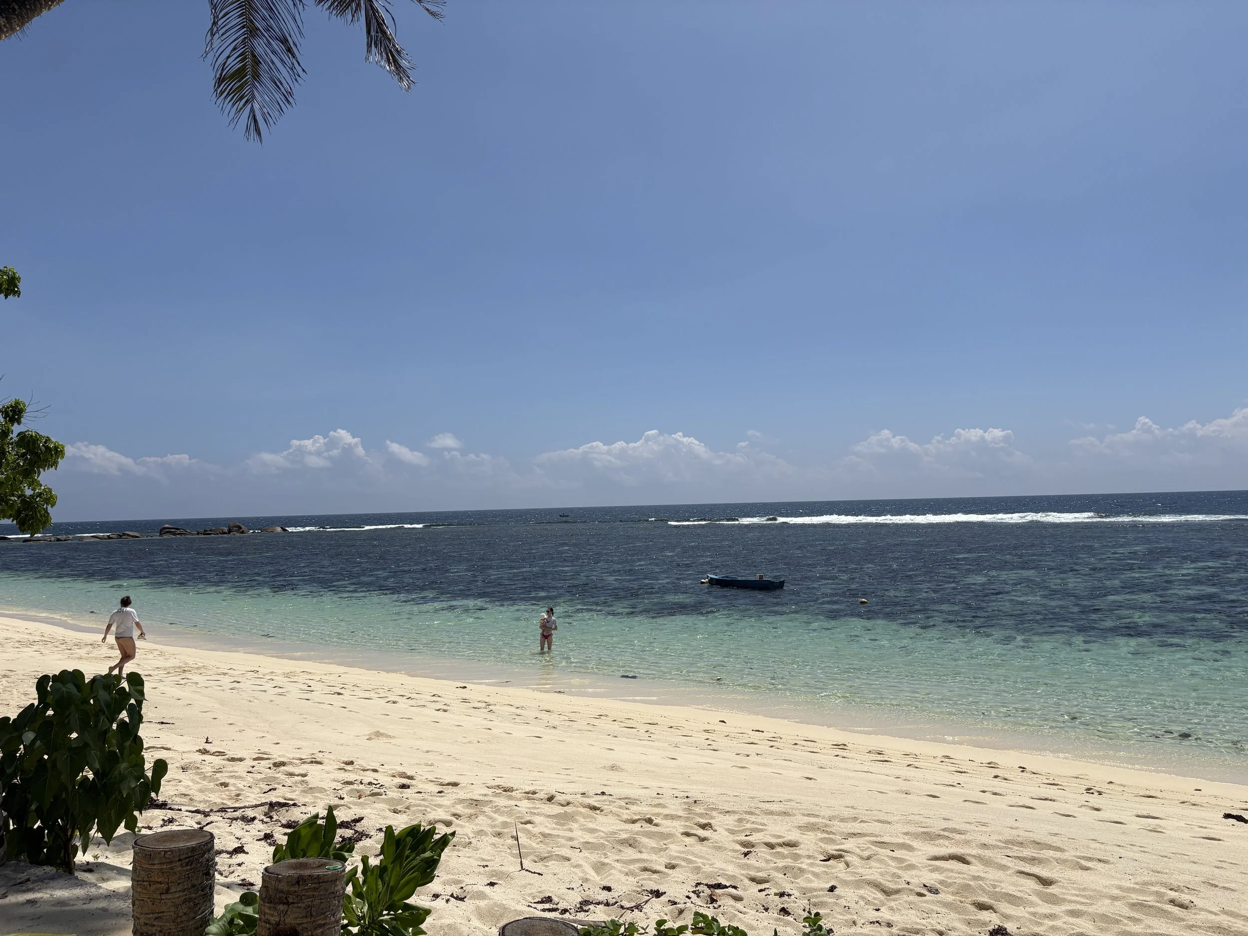 infintity villa beach view.JPG