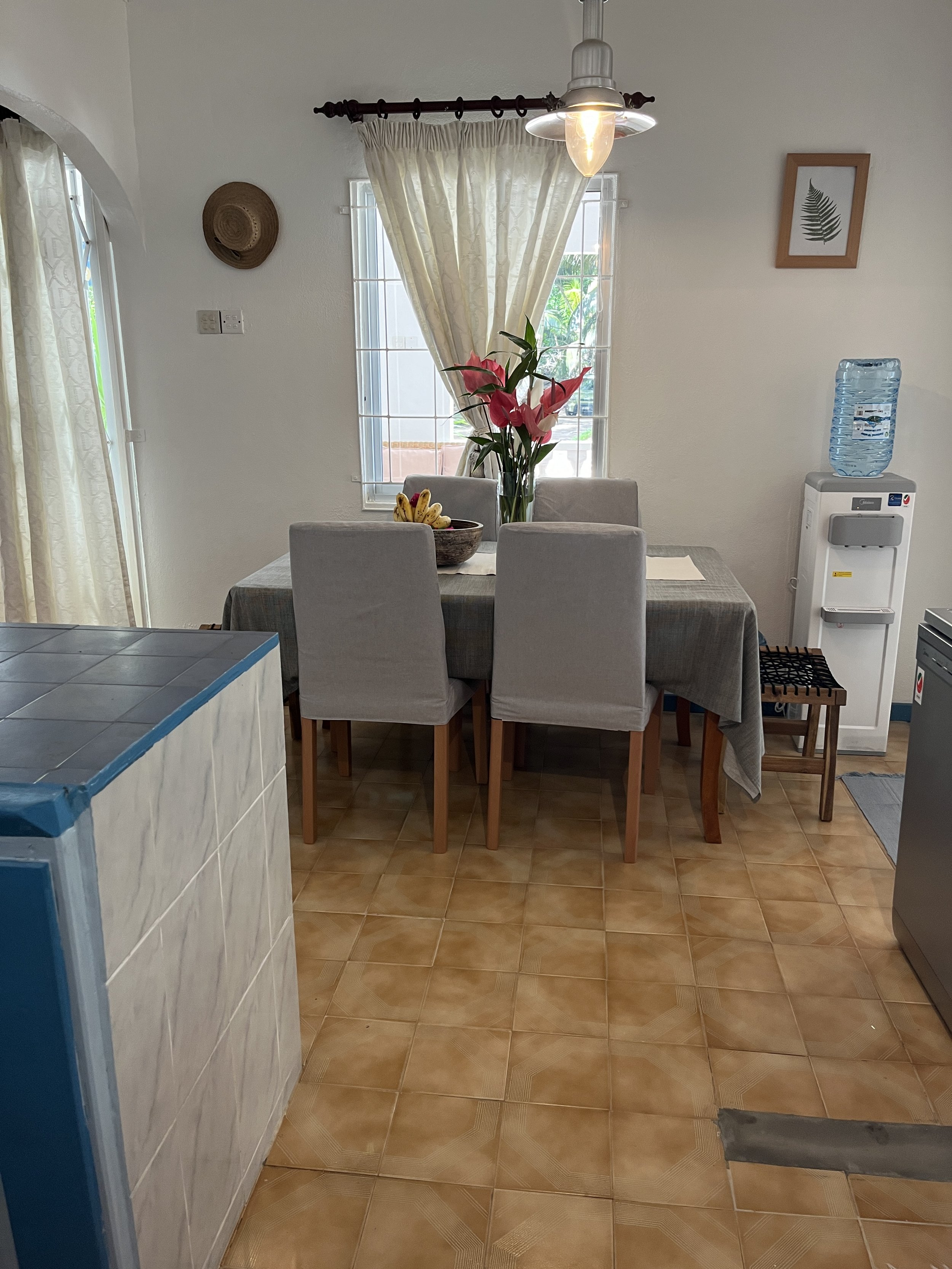 dining kitchen area.JPG