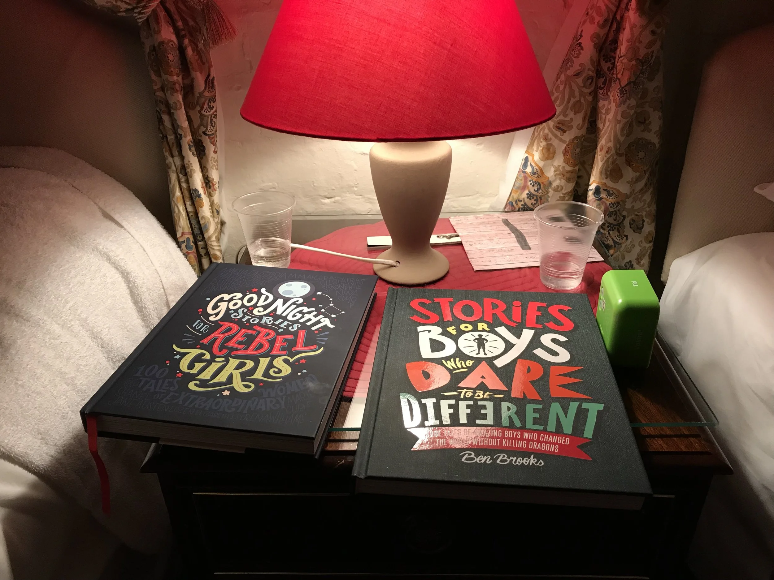 Flexible sleeping, twin rooms, double bedrooms, premium linens, quiet location, heritage bedrooms.
Great space for families.