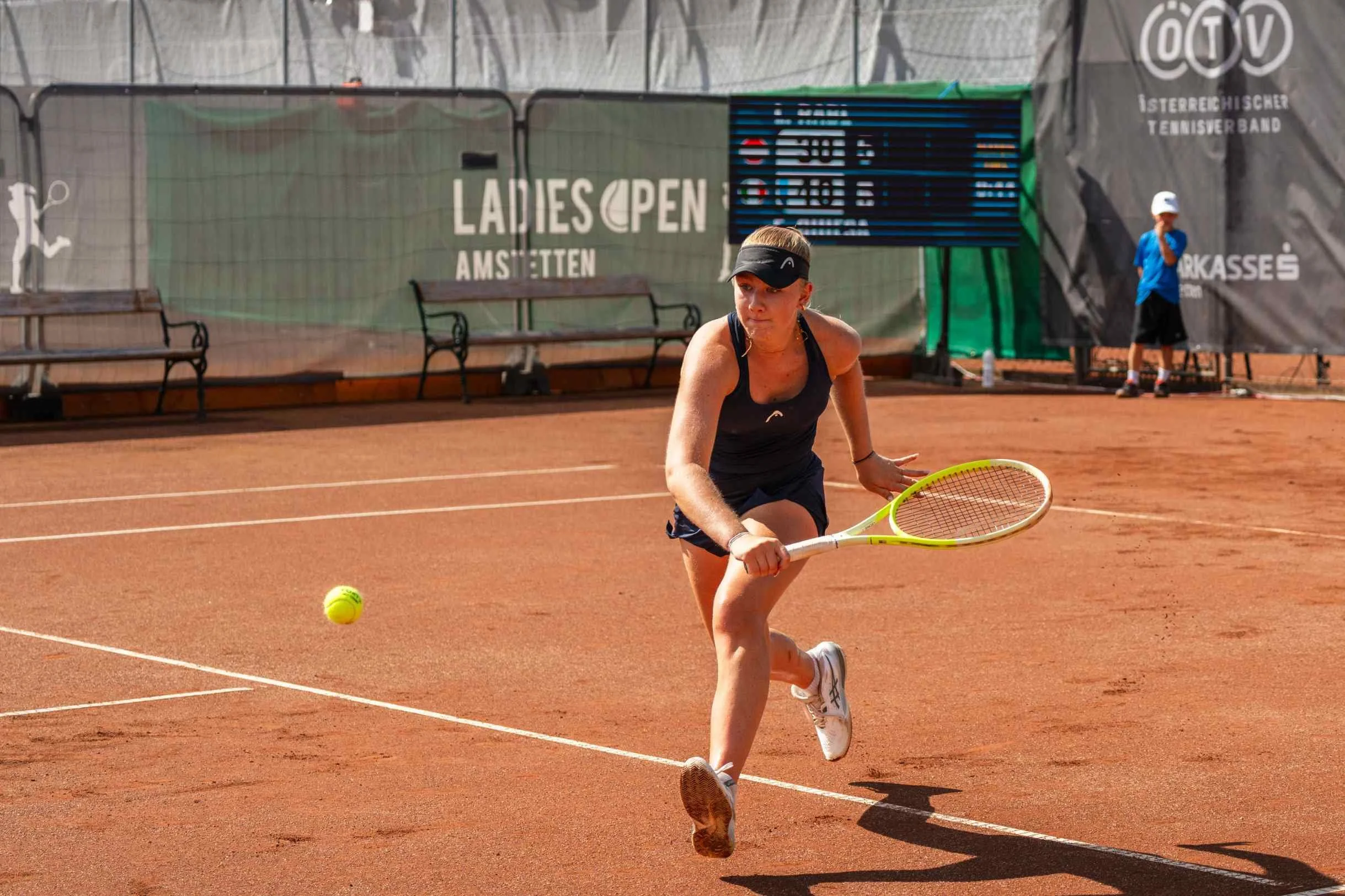 Nach WTA-Debüt: Leonie Rabl schlägt auch in Amstetten auf