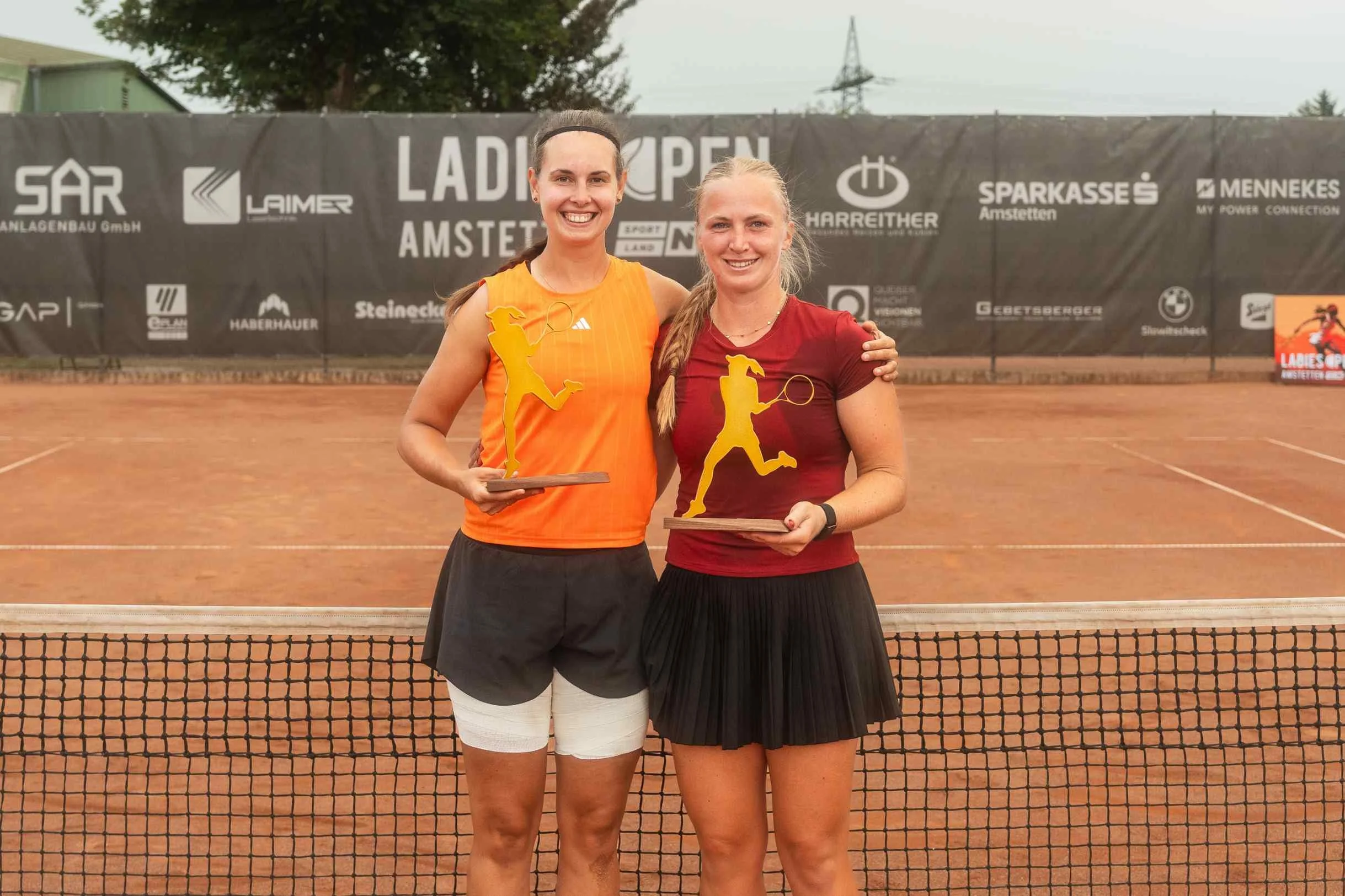 Vier Matchbälle abgewehrt: Kučmová und Laboutková gewinnen Doppelbewerb