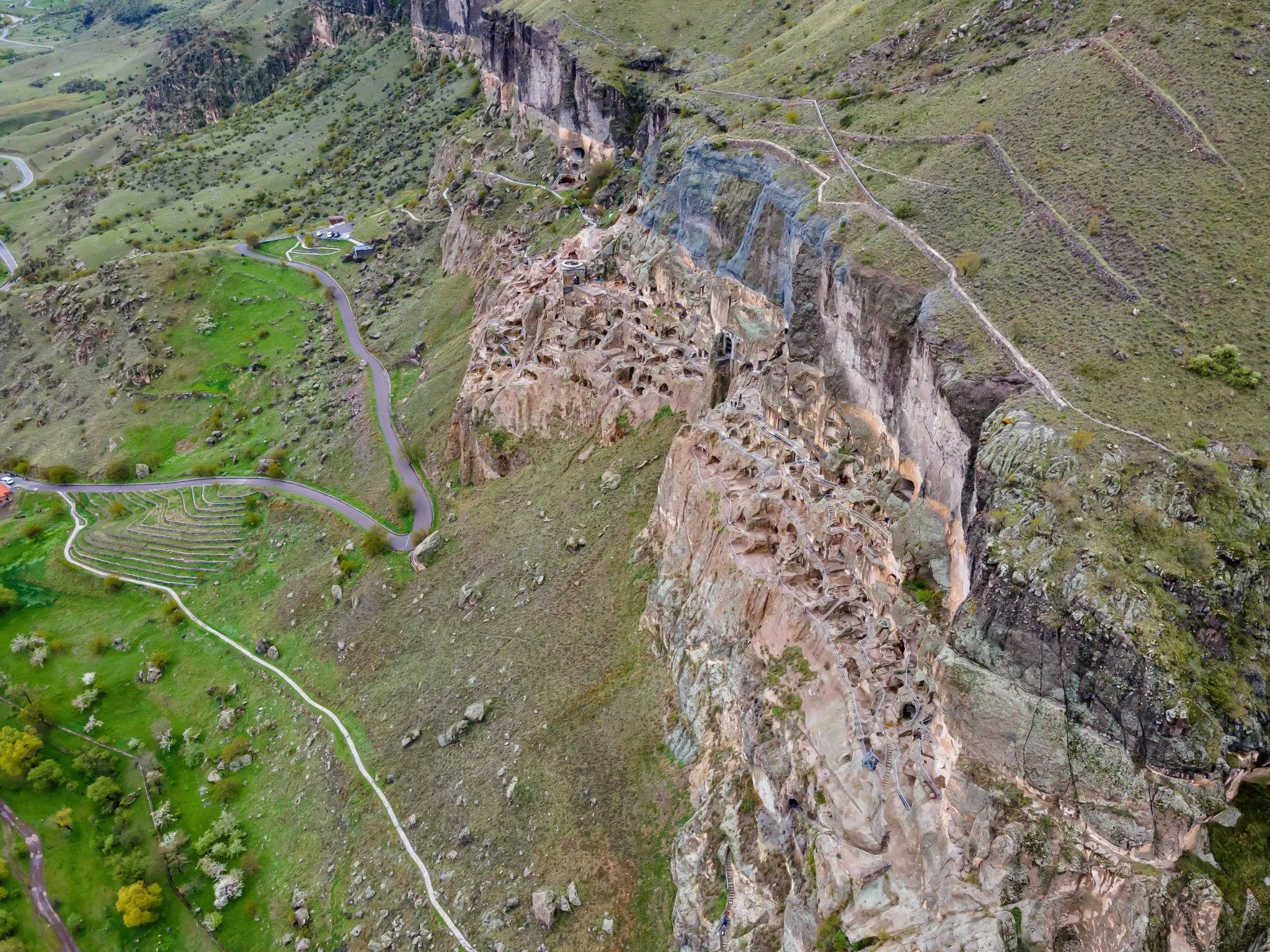 Vardzia (9).jpeg