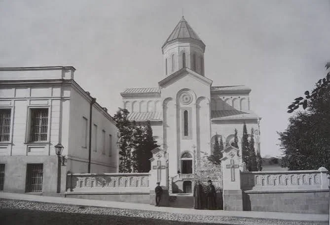 Kashveti iglesia (1).jfif