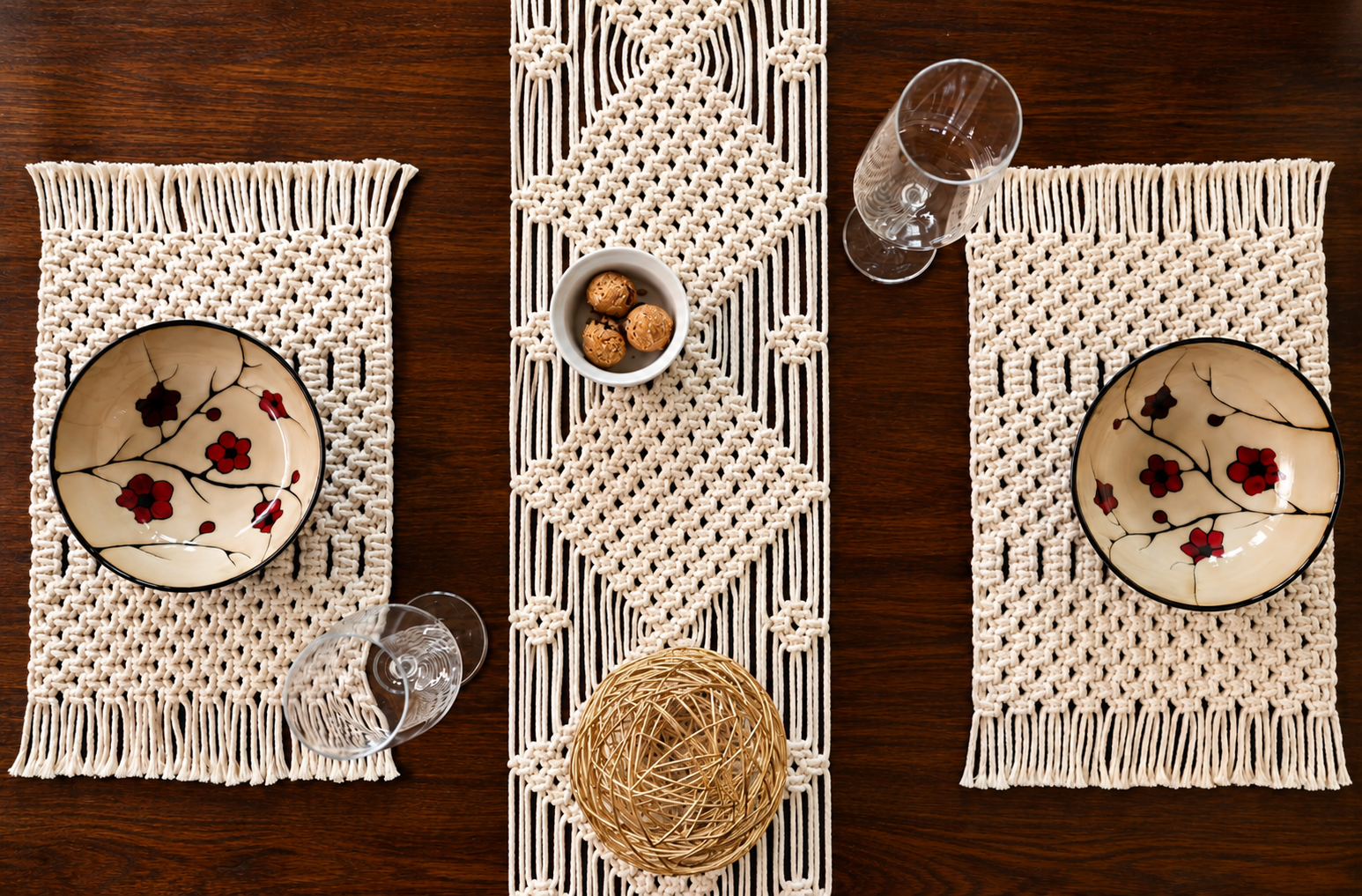 Macramé-Dining-Tabletop-tablerunner-placemats.png