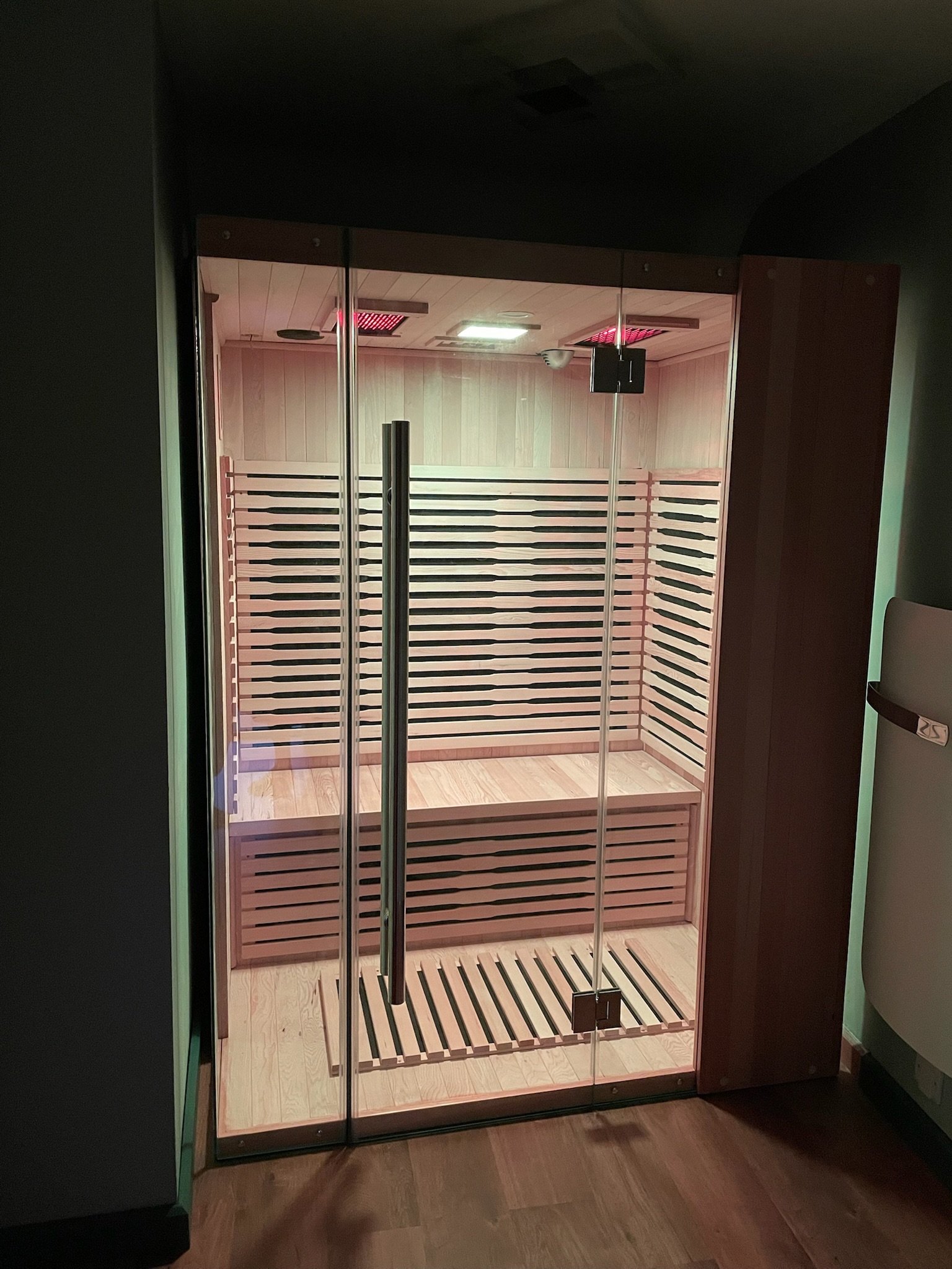 Choice of mood lighting for added ambience