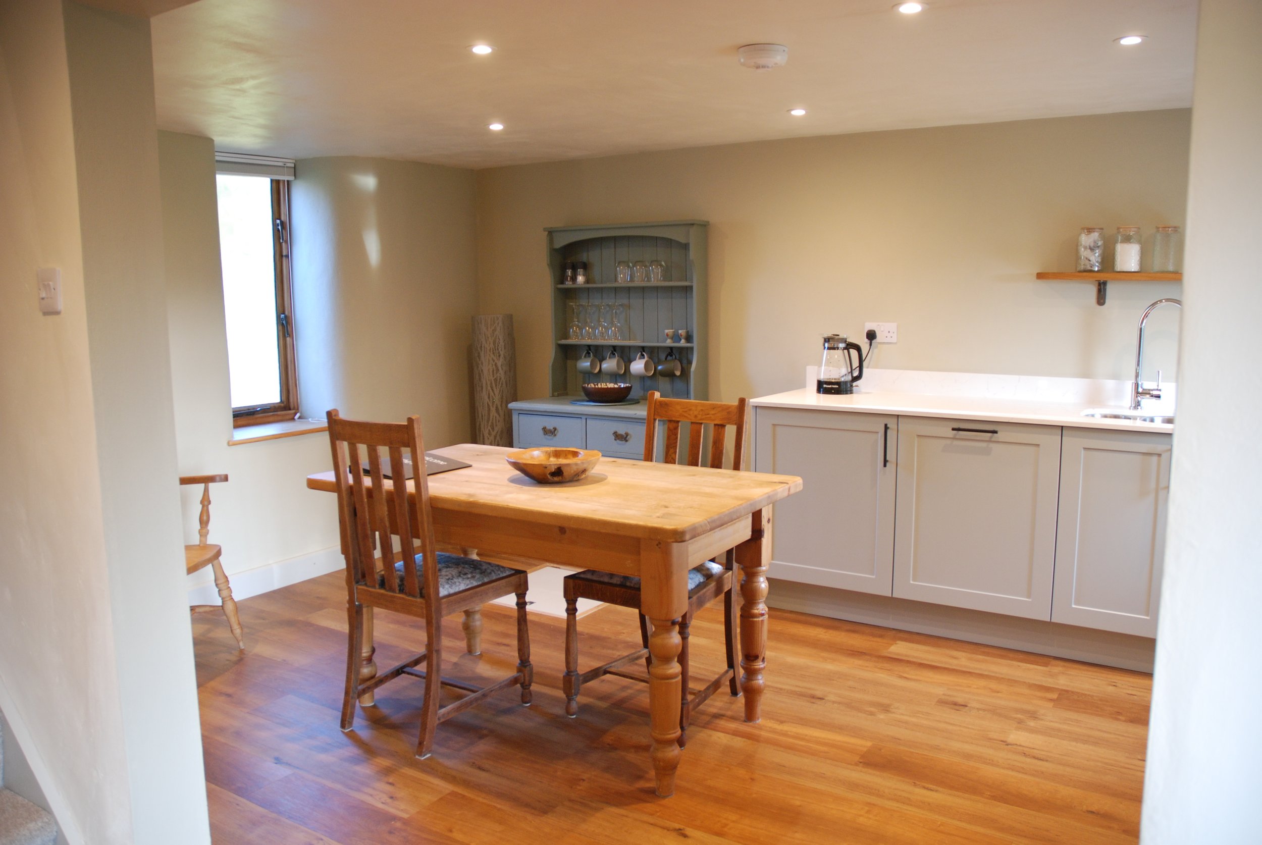 Fully equipped kitchen-diner