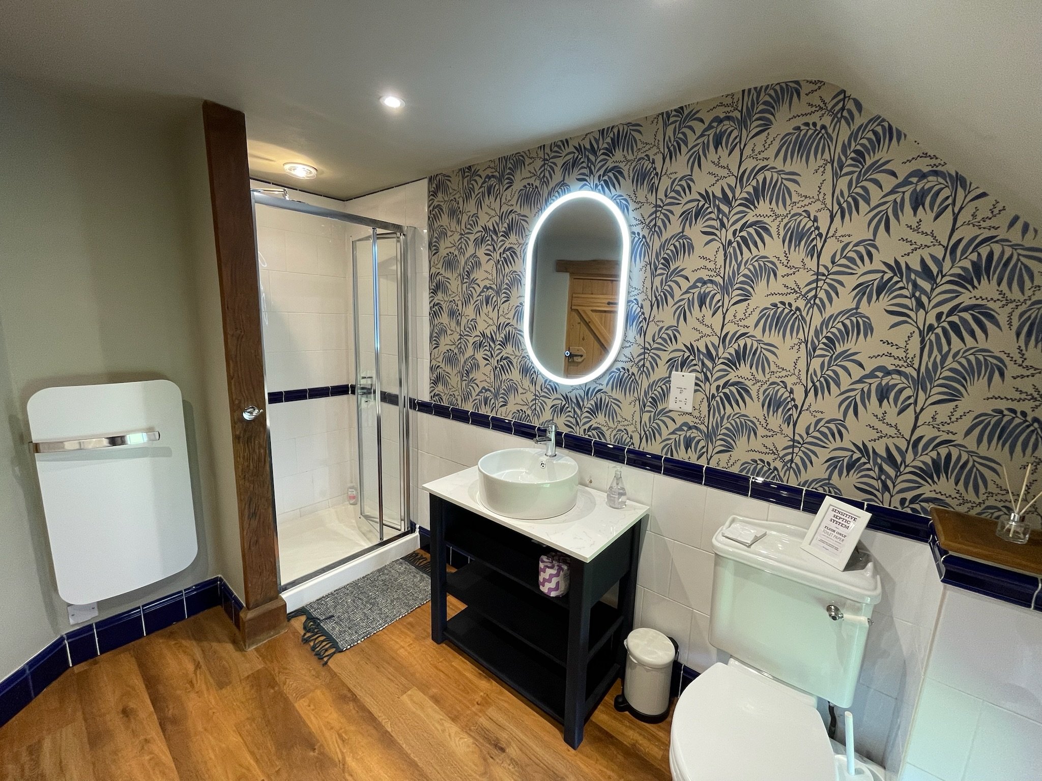 Full bathroom with powerful shower