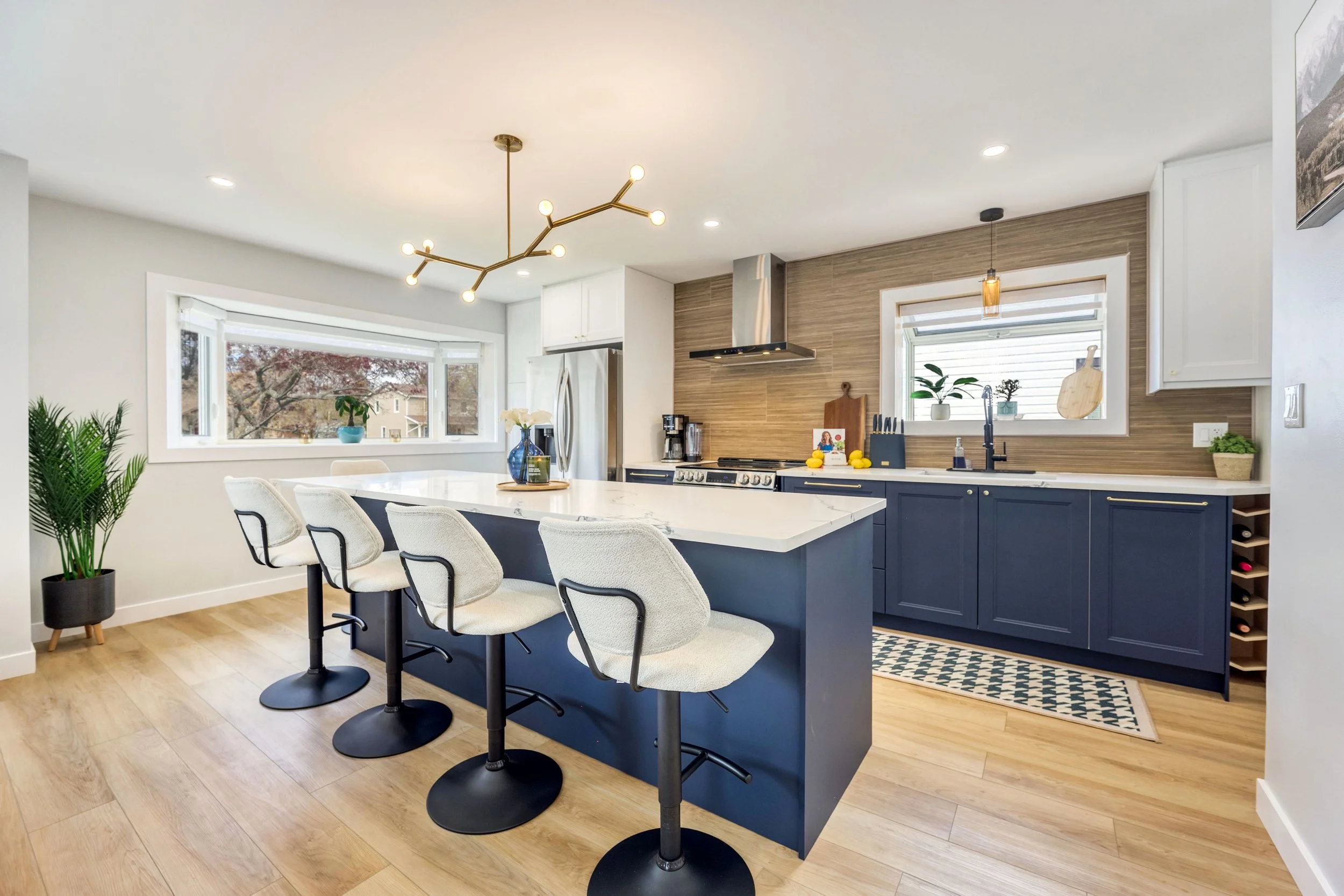 711 Michigan Avenue-DeanHoltzPhotography (25).jpg