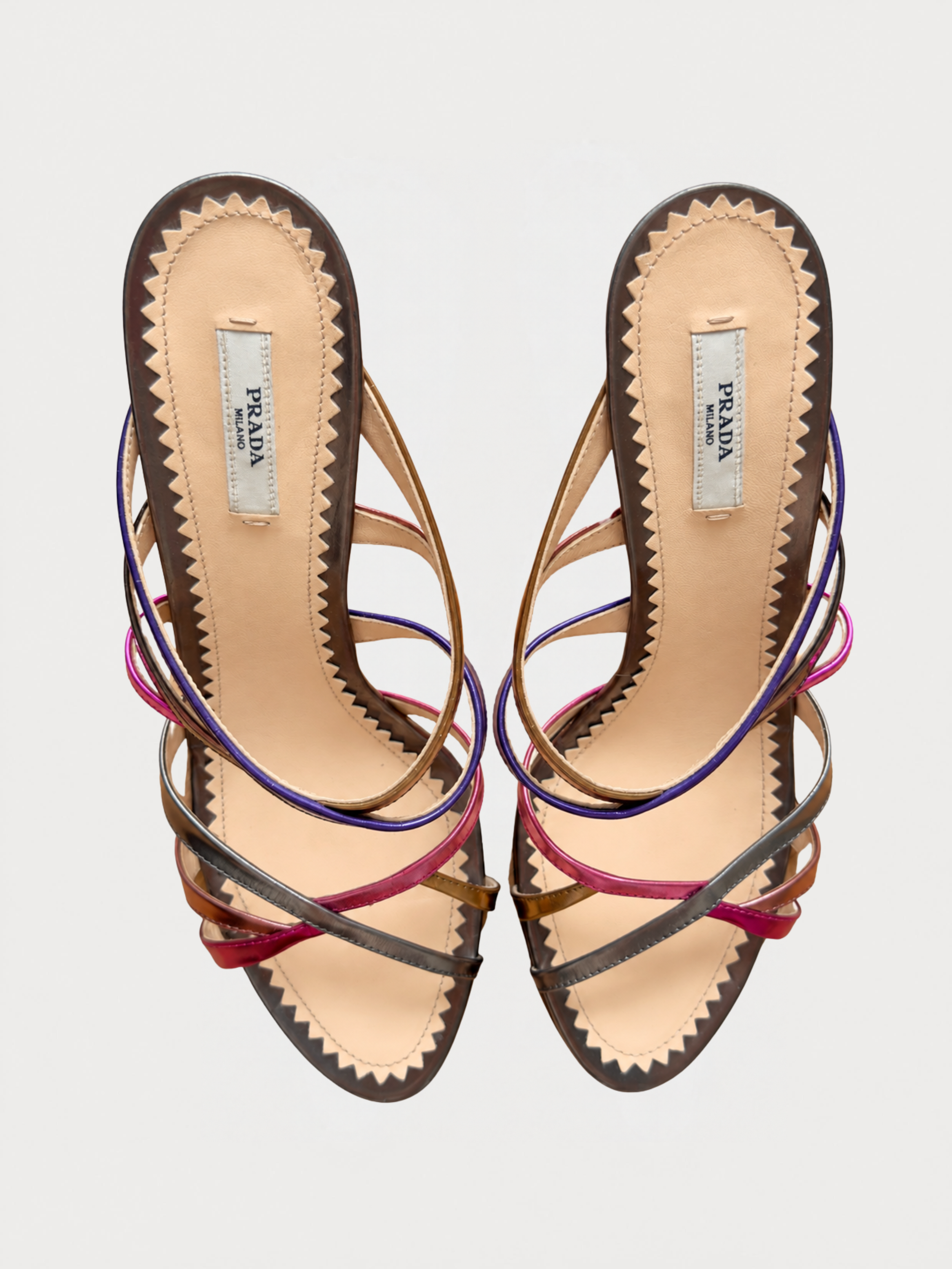 prada .png
