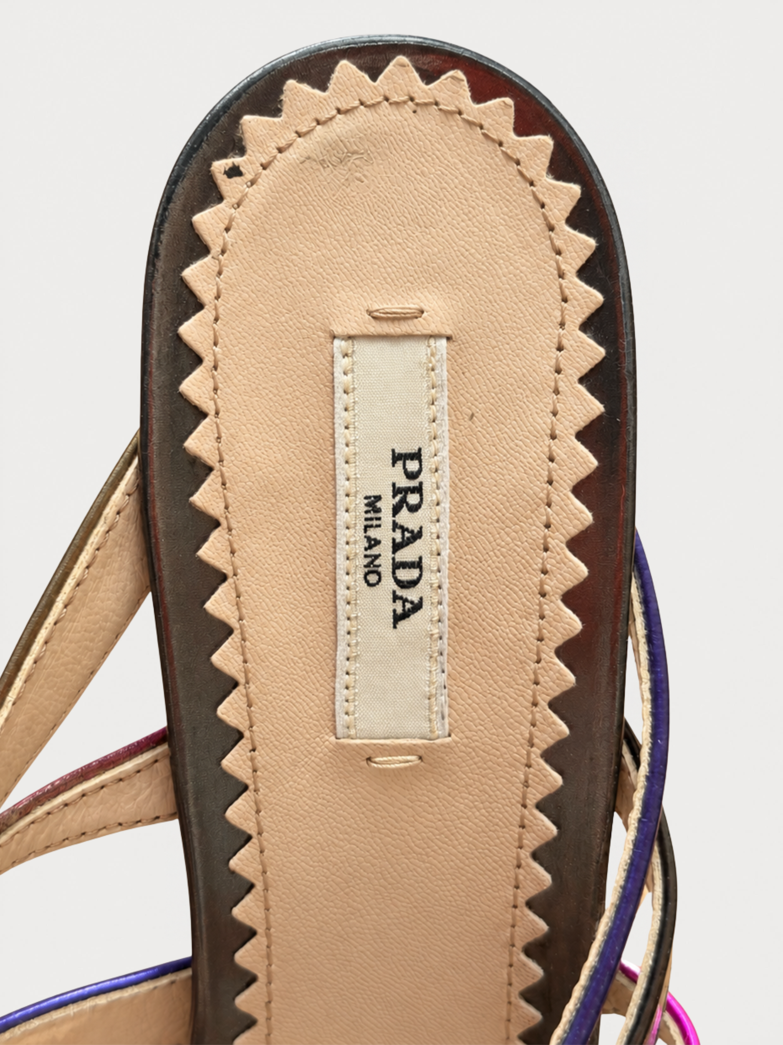 prada tag.png