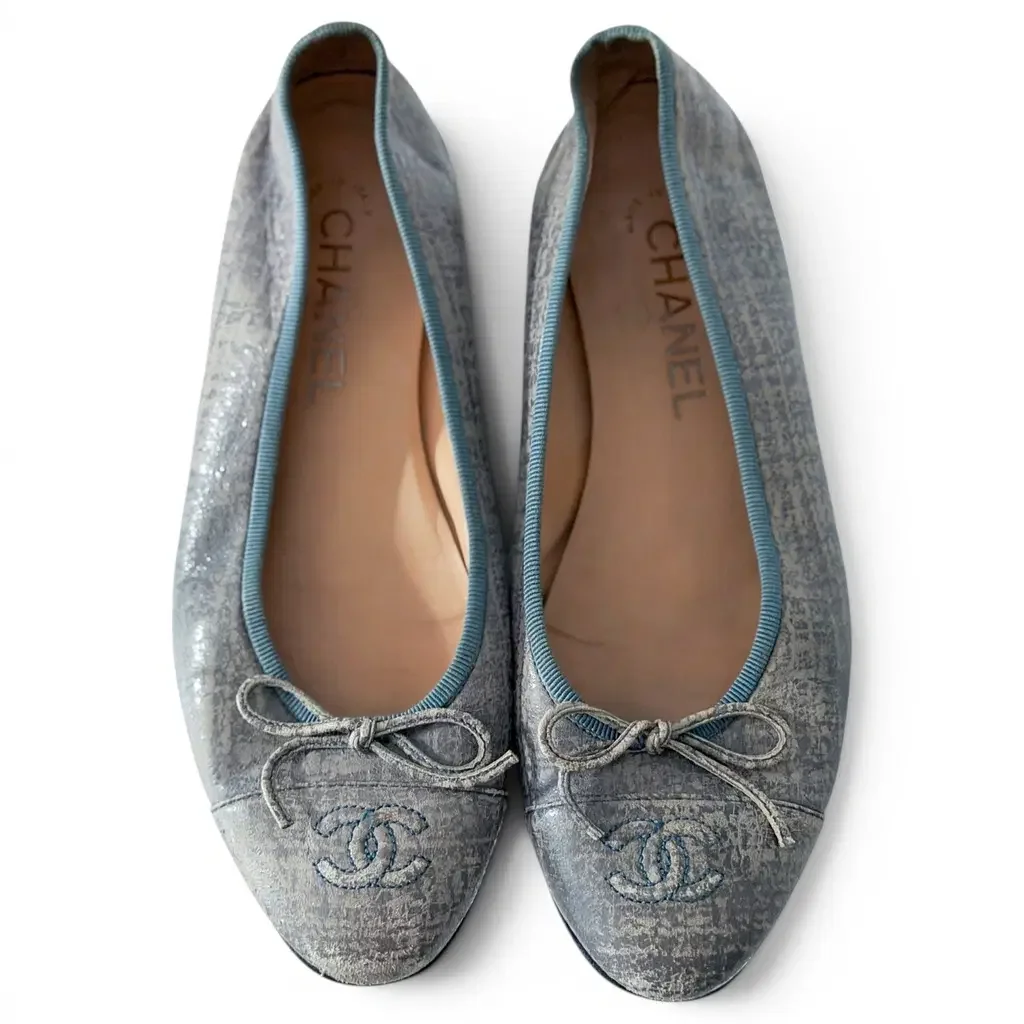 grey-leather-chanel-ballet-flats.webp