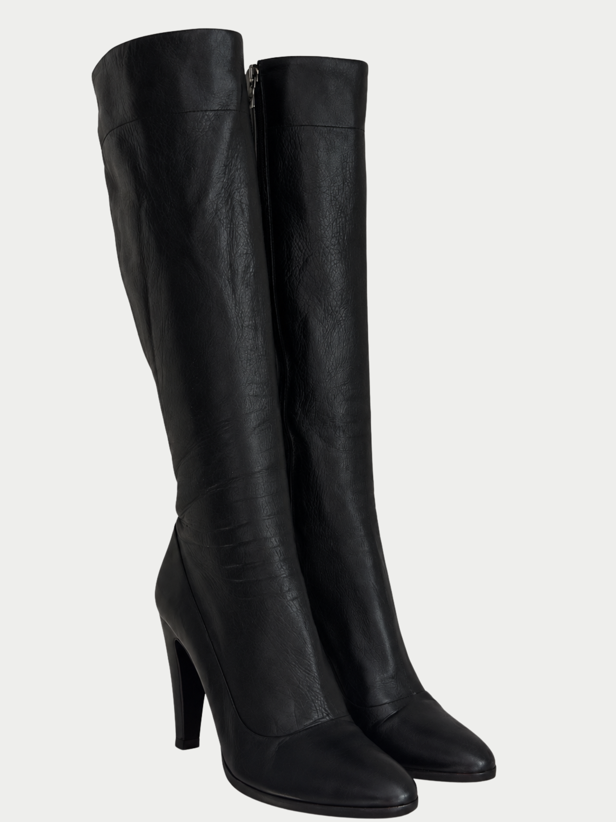 prada pic2.png