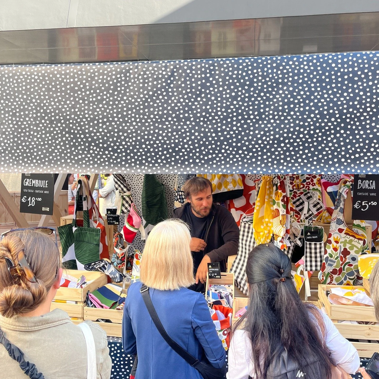 In questi giorni IKEA &egrave; presente alla Milan Design Week 2026 con &ldquo;Food for Thought&rdquo; a Spazio Maiocchi, un percorso immersivo tra design, cibo e convivialit&agrave;.

Siamo felici di far parte di questo racconto con PRISM, portando 