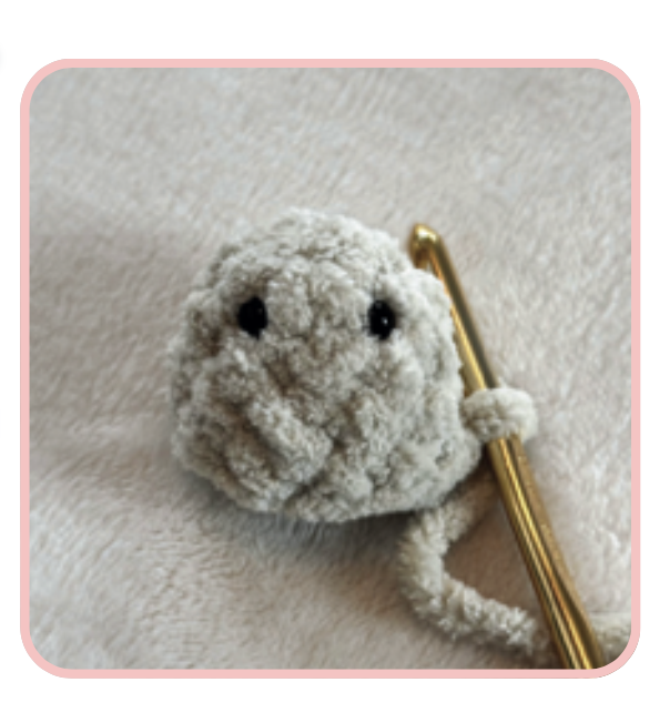 assembling crochet chick pieces step by step