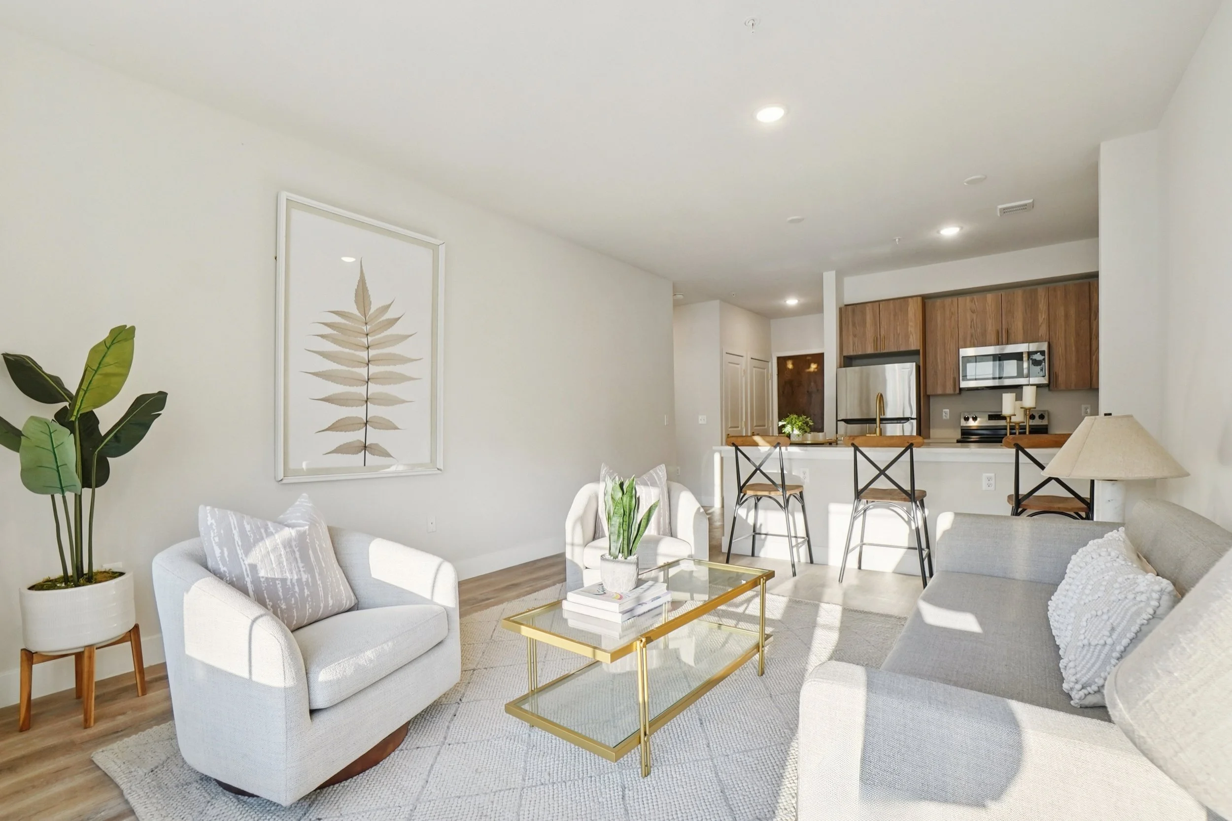 Unit214-LivingRoom2.jpg