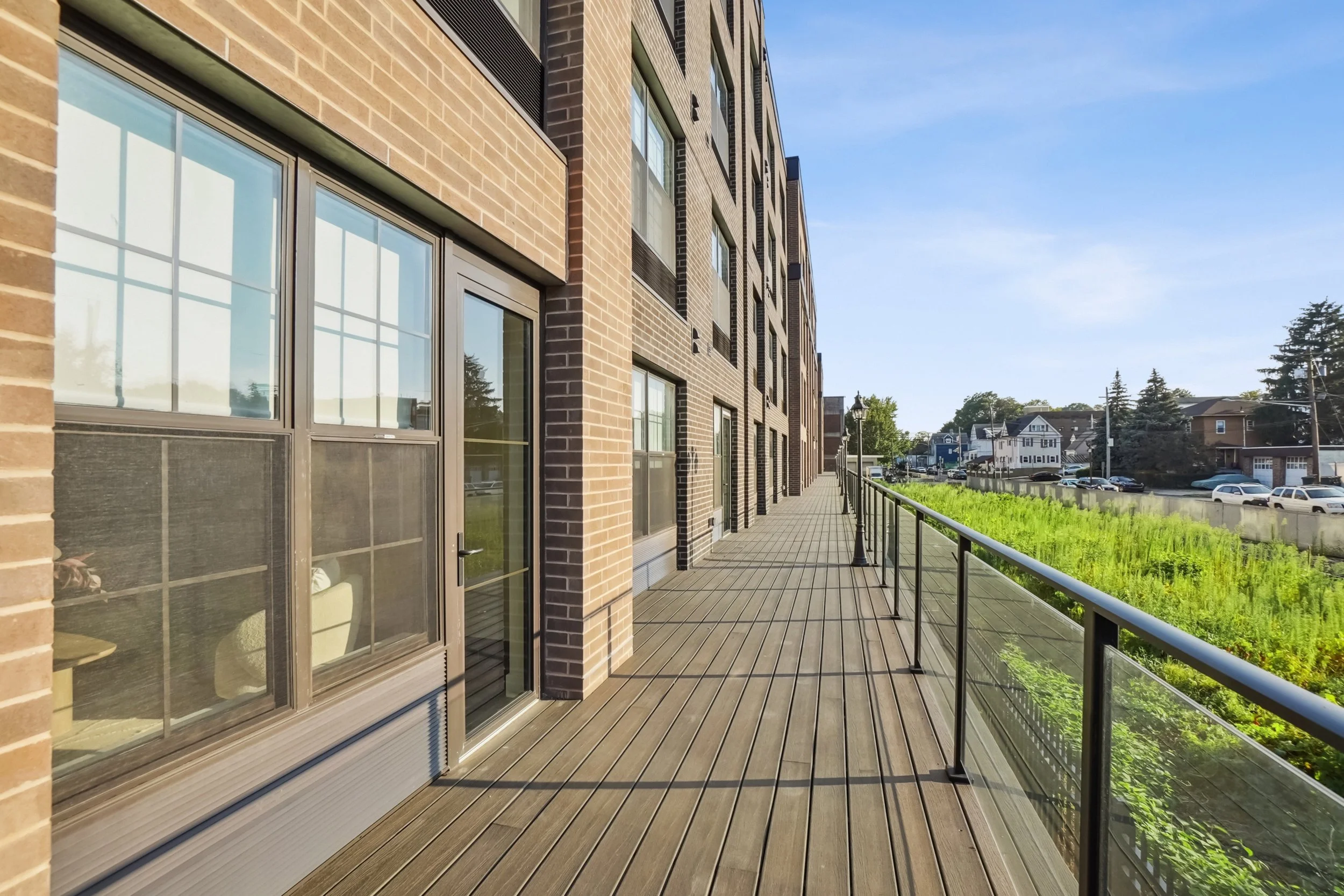 20-BalconyDeck.jpg