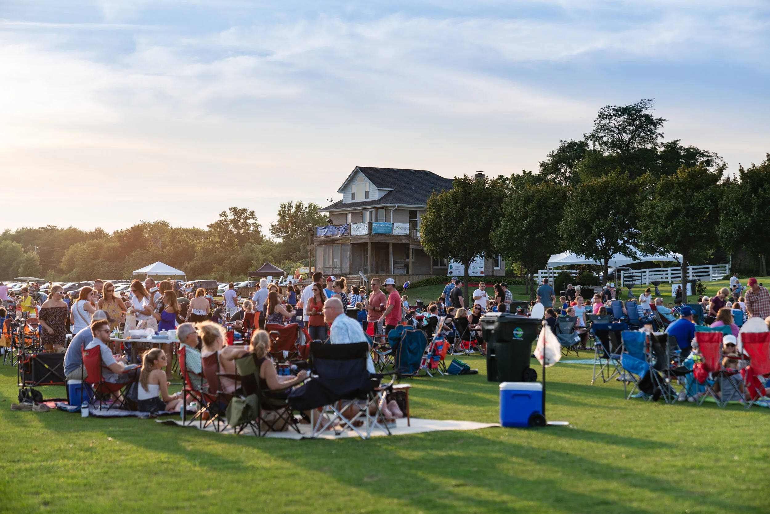 outdoor CabCab concert