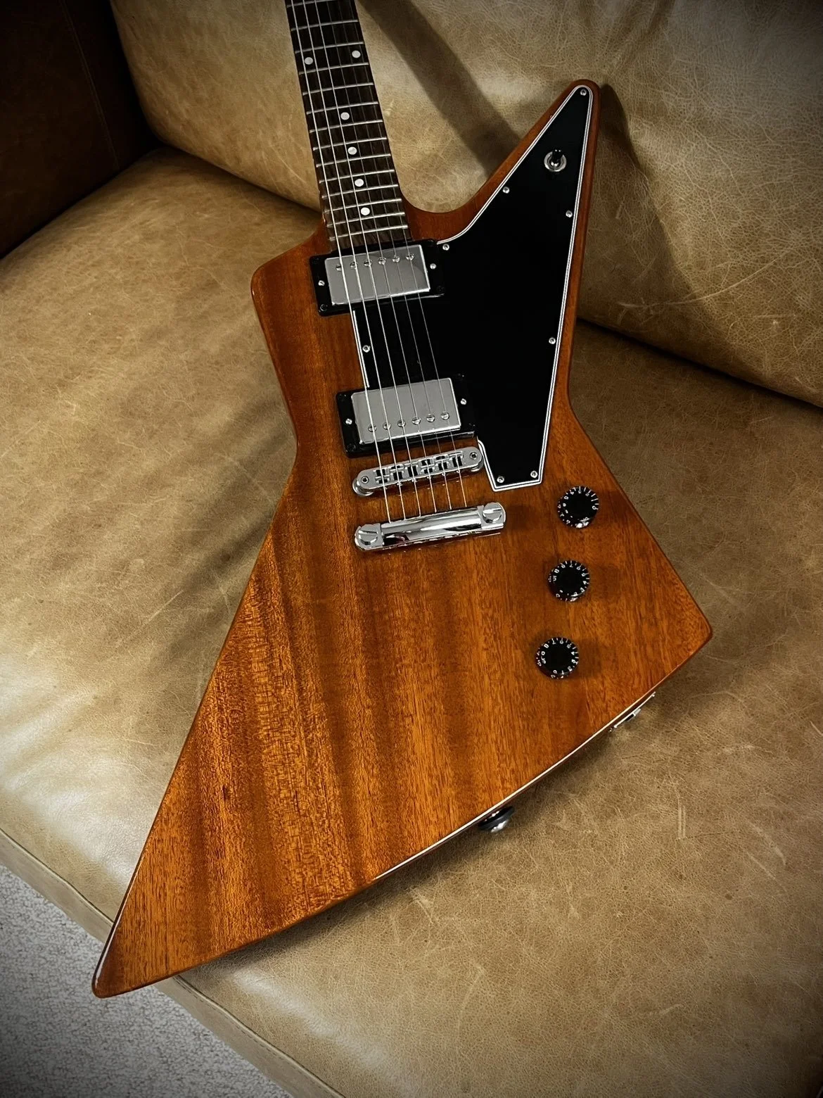 Gibson Explorer Antique Natural