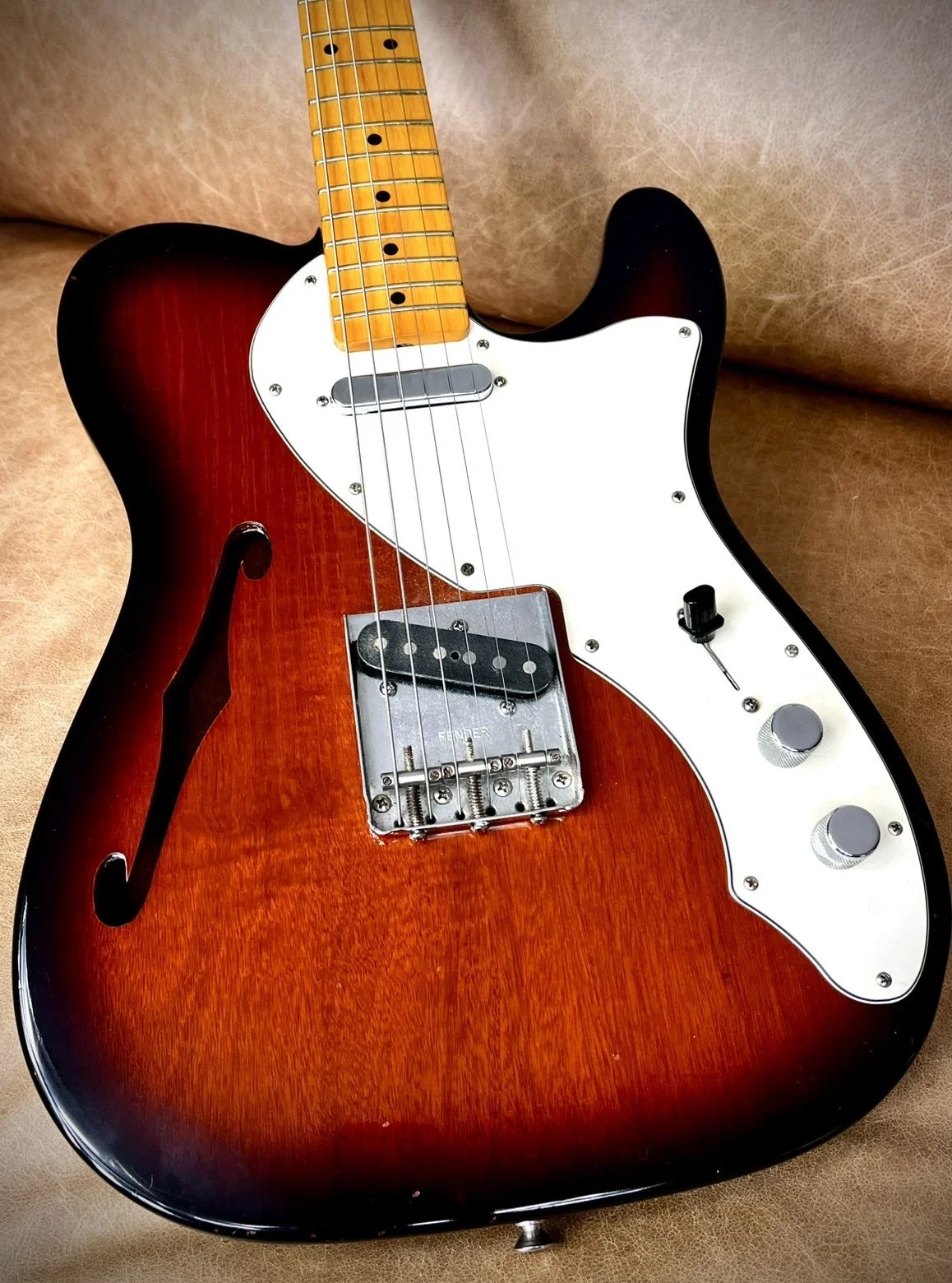Fender American Vintage 1969 Reissue Thinline Telecaster