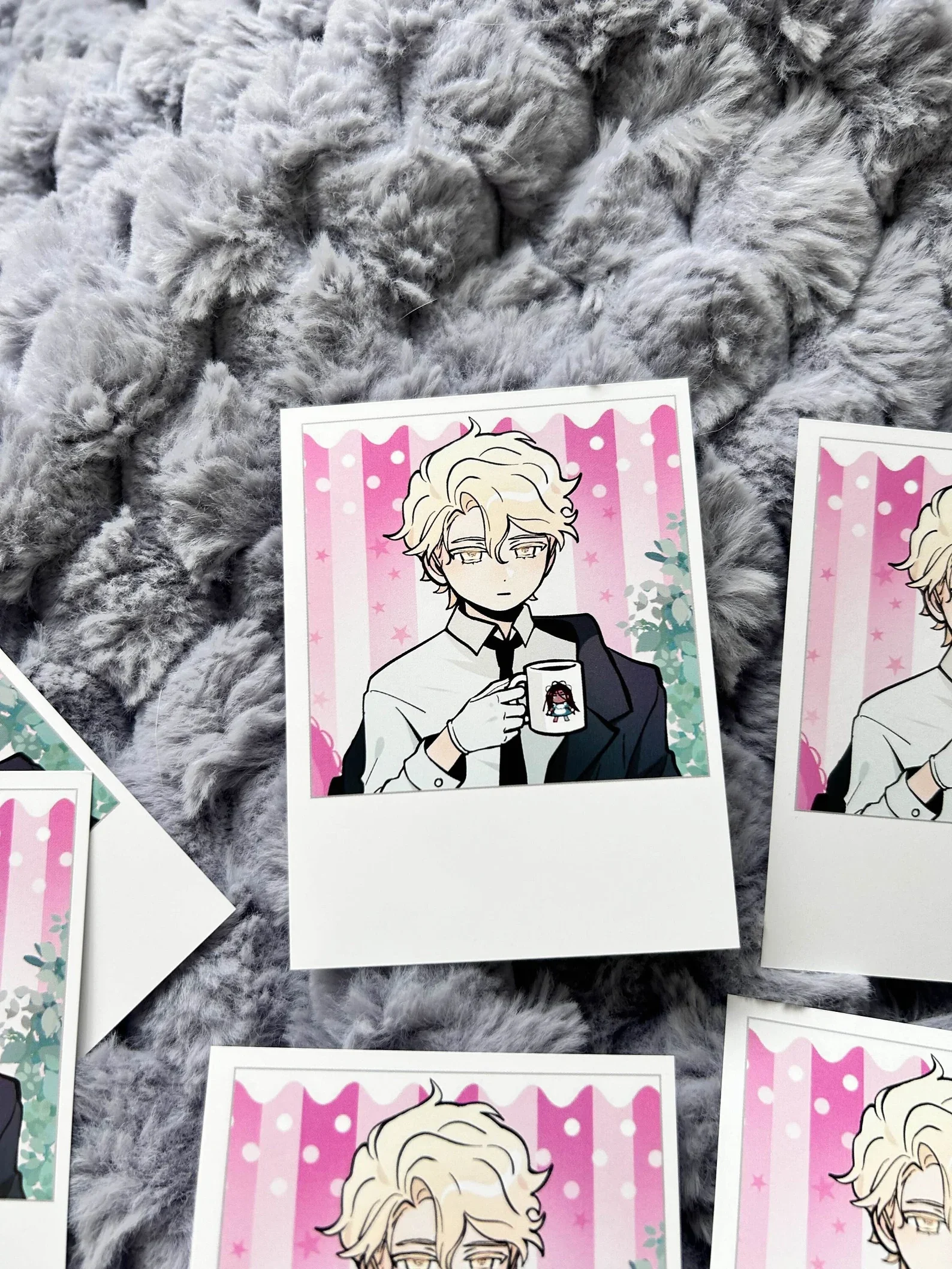 ALIEN STAGE - Luka maid cafe ver. with a hyuna mug - hyuluka lukahyuna Mini PRINT (fan art merch)