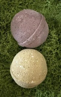 Lux Clay and Salt Bath Bomb