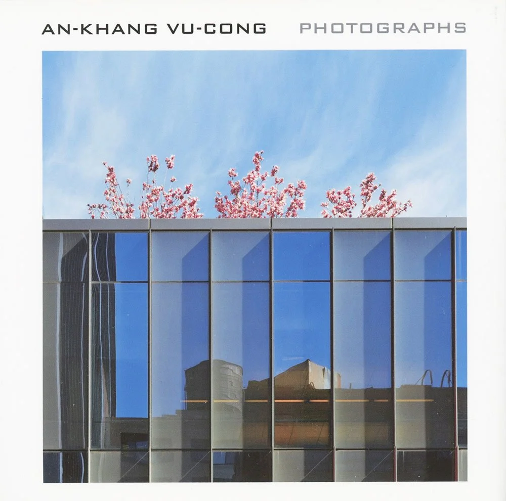 Published book AN-KHANG VU-CONG  PHOTOGRAPHS by Pointeast Imprint 2013