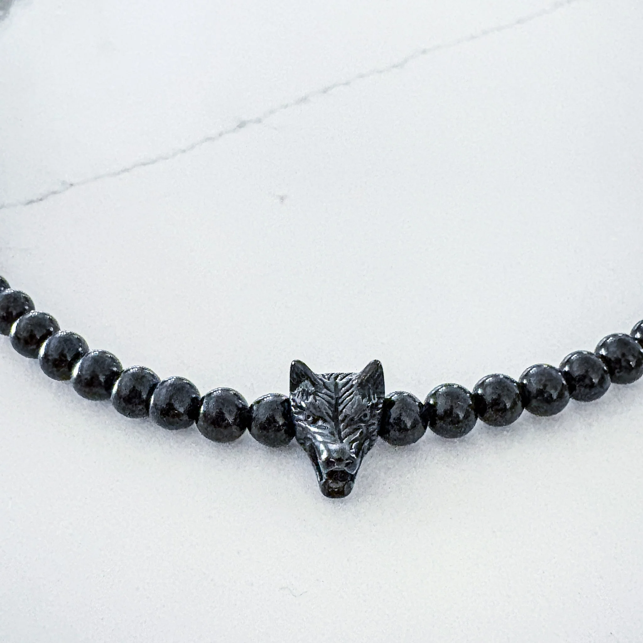 _0002_wolf_chain_1.jpg