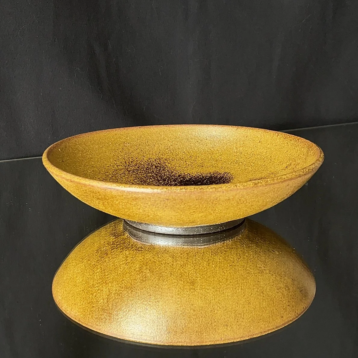 low_bowl_ochre.jpg