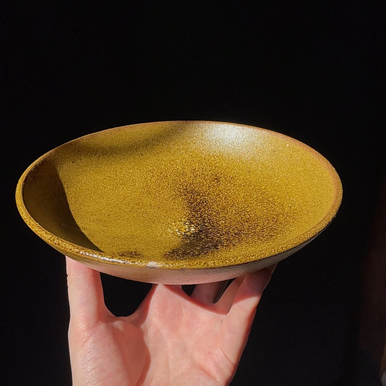 low_bowl_ochre_5.jpg
