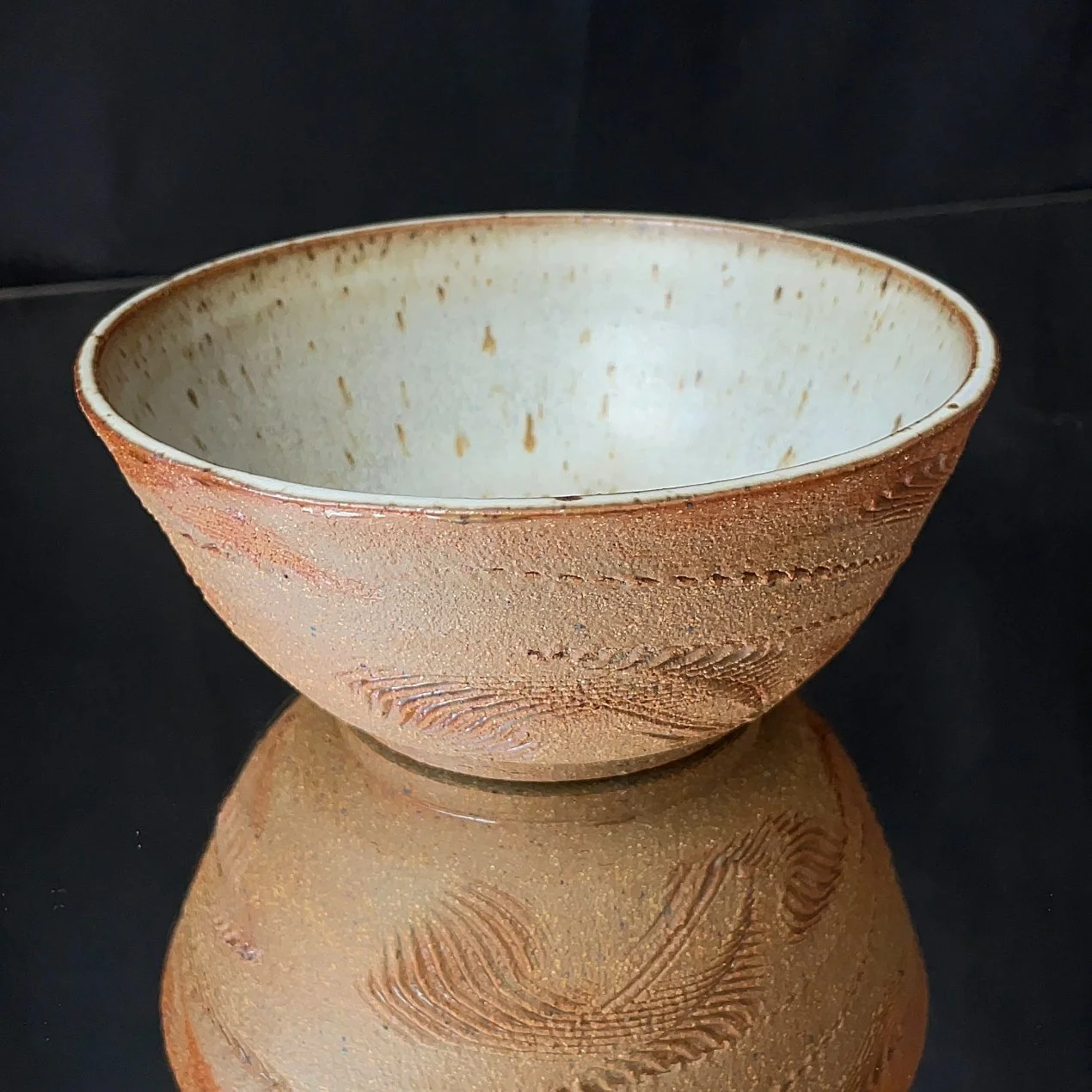 SCRATCH BOWL
