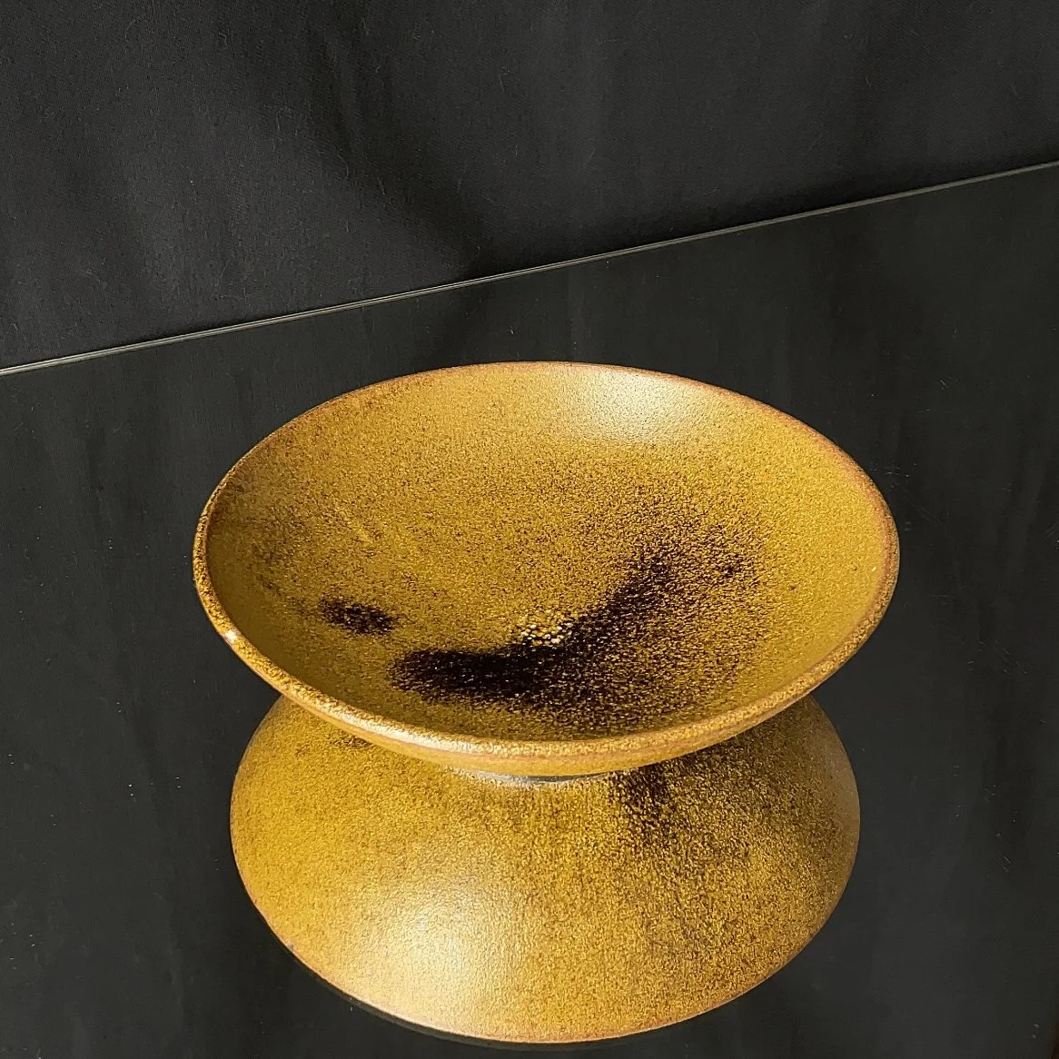 low_bowl_ochre_4.jpg