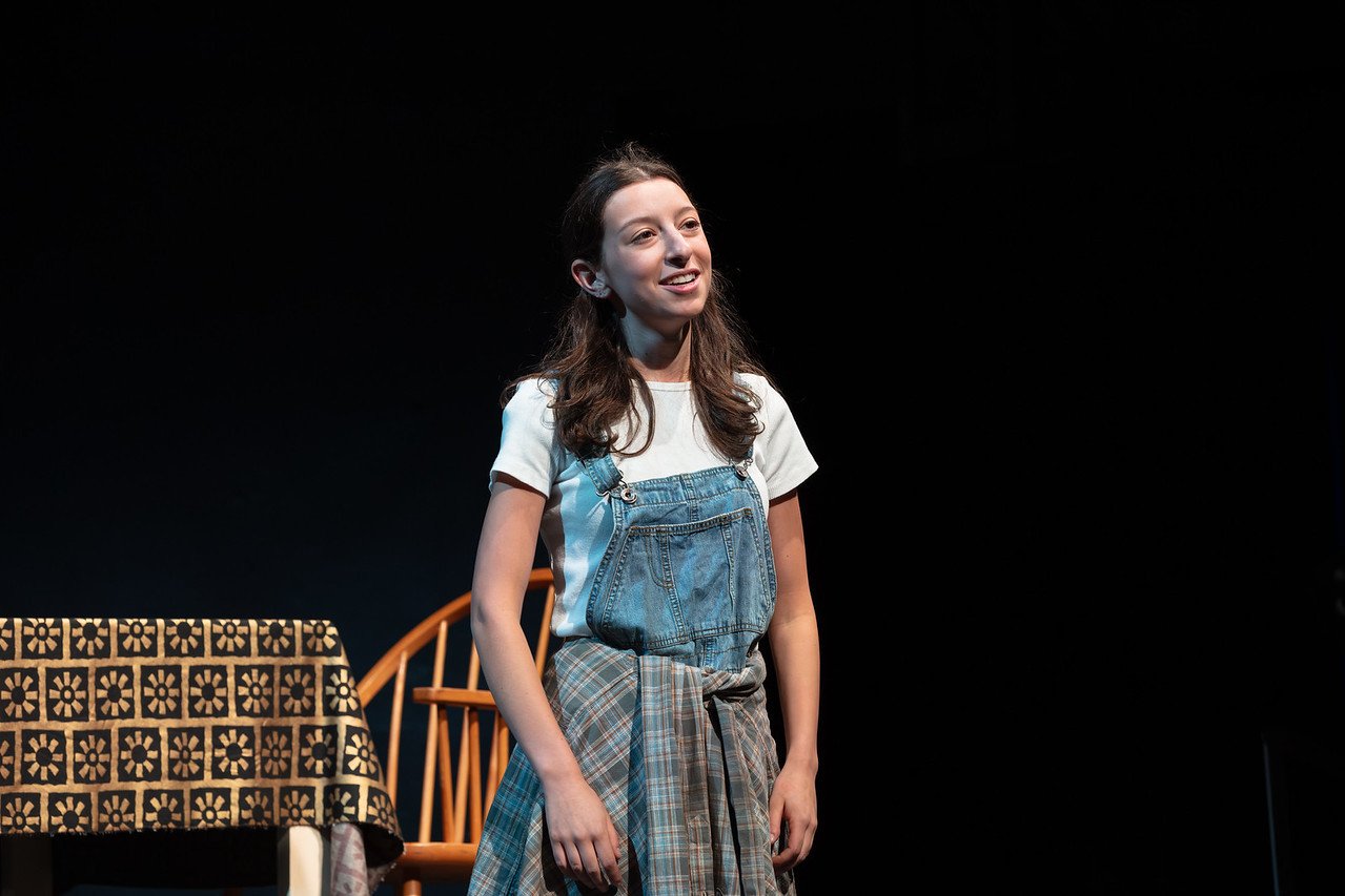 Hannah Pressman as Vera in Got My Back
