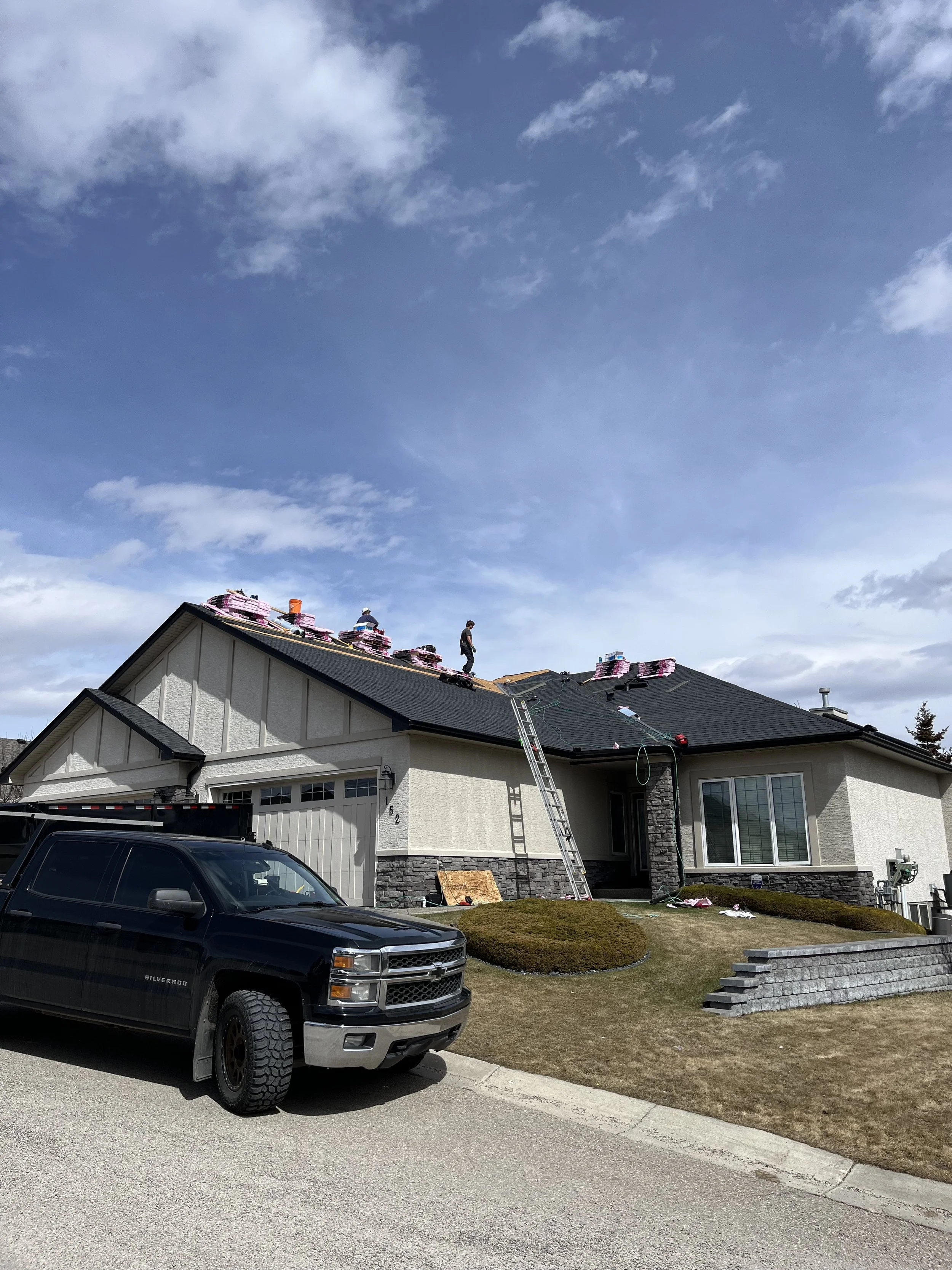 Asphalt shingle roof replacement in Calgary By Slopestyle Roofing