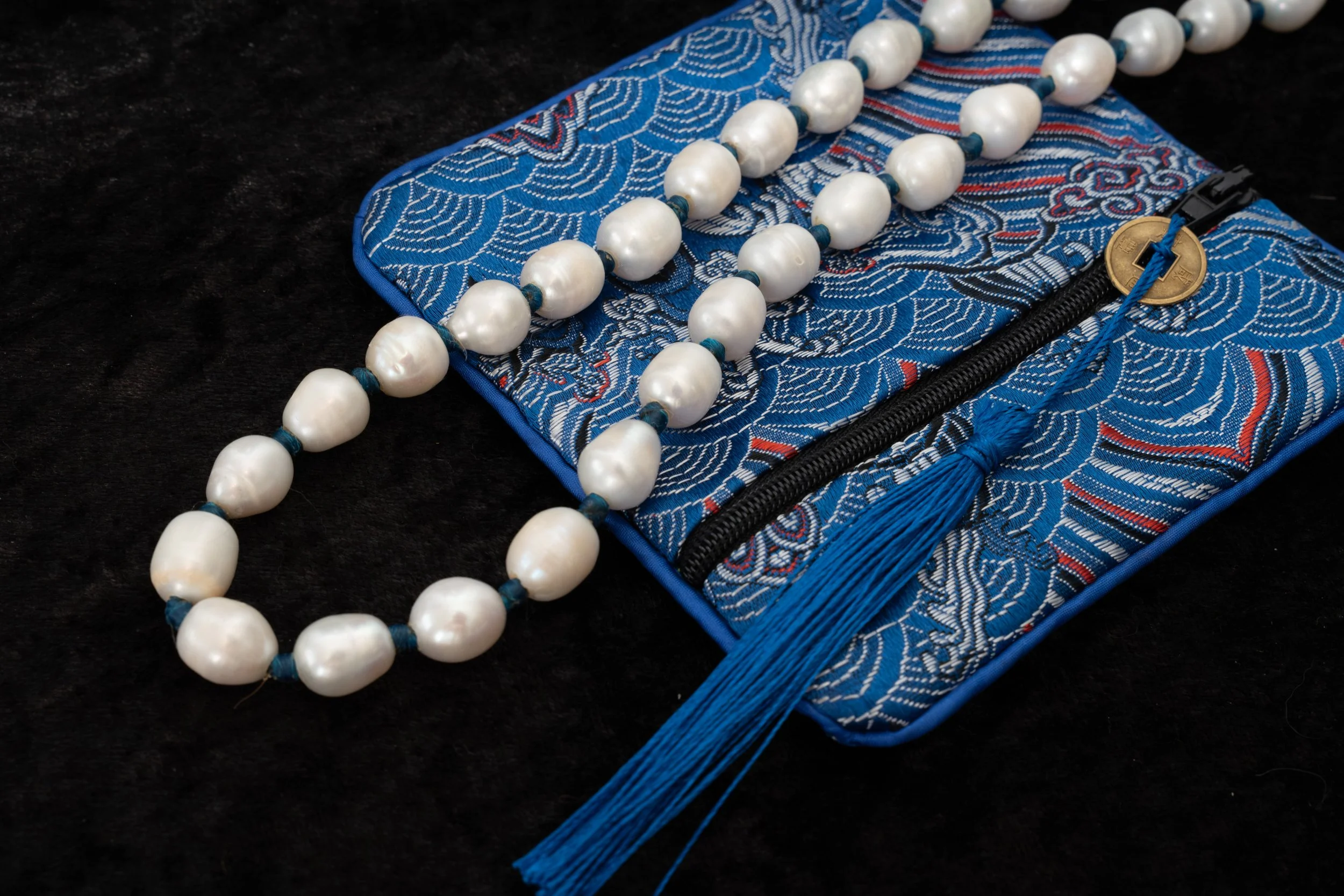 Signature Pearl Strand: Blue