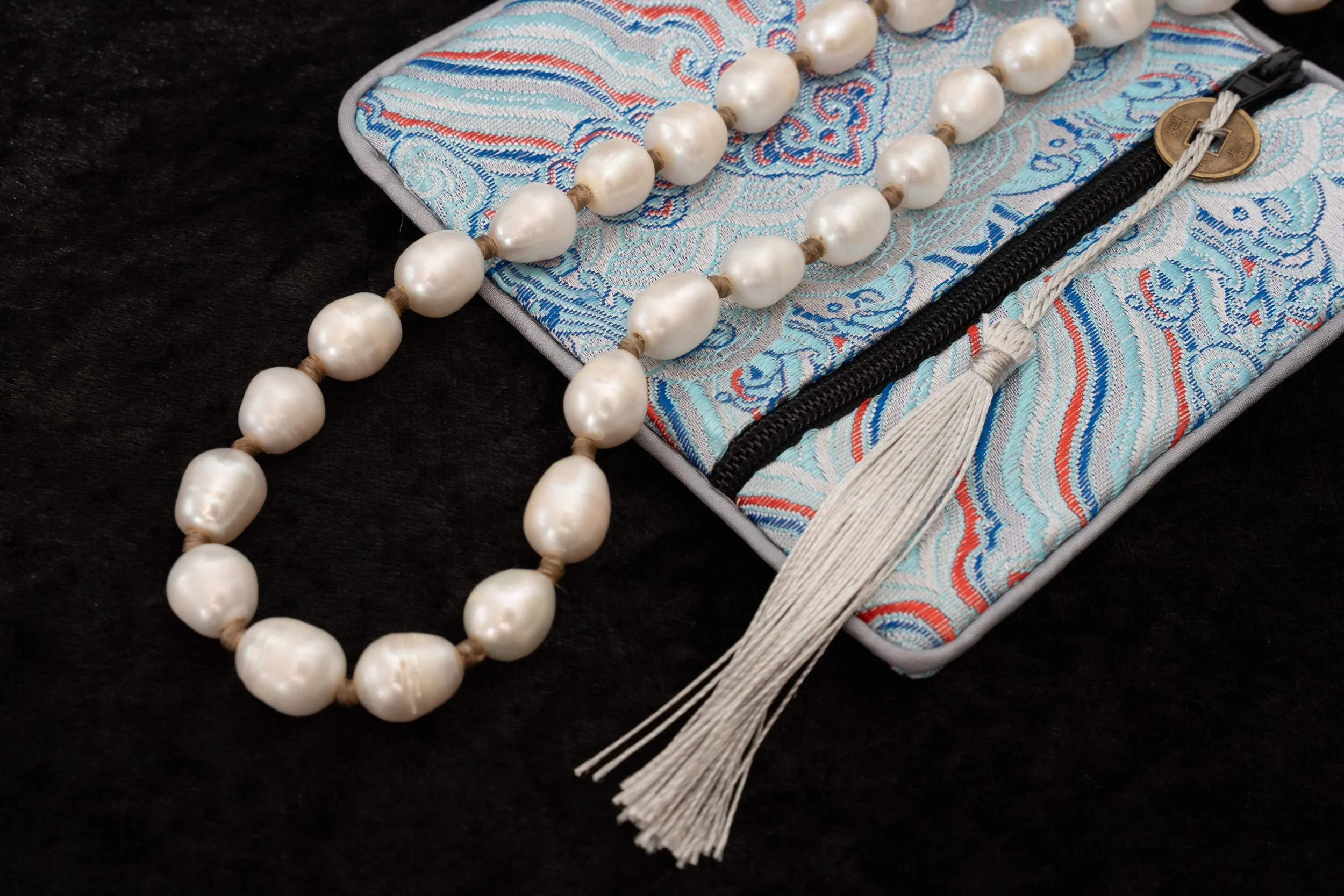 Signature Pearl Strand: Tan