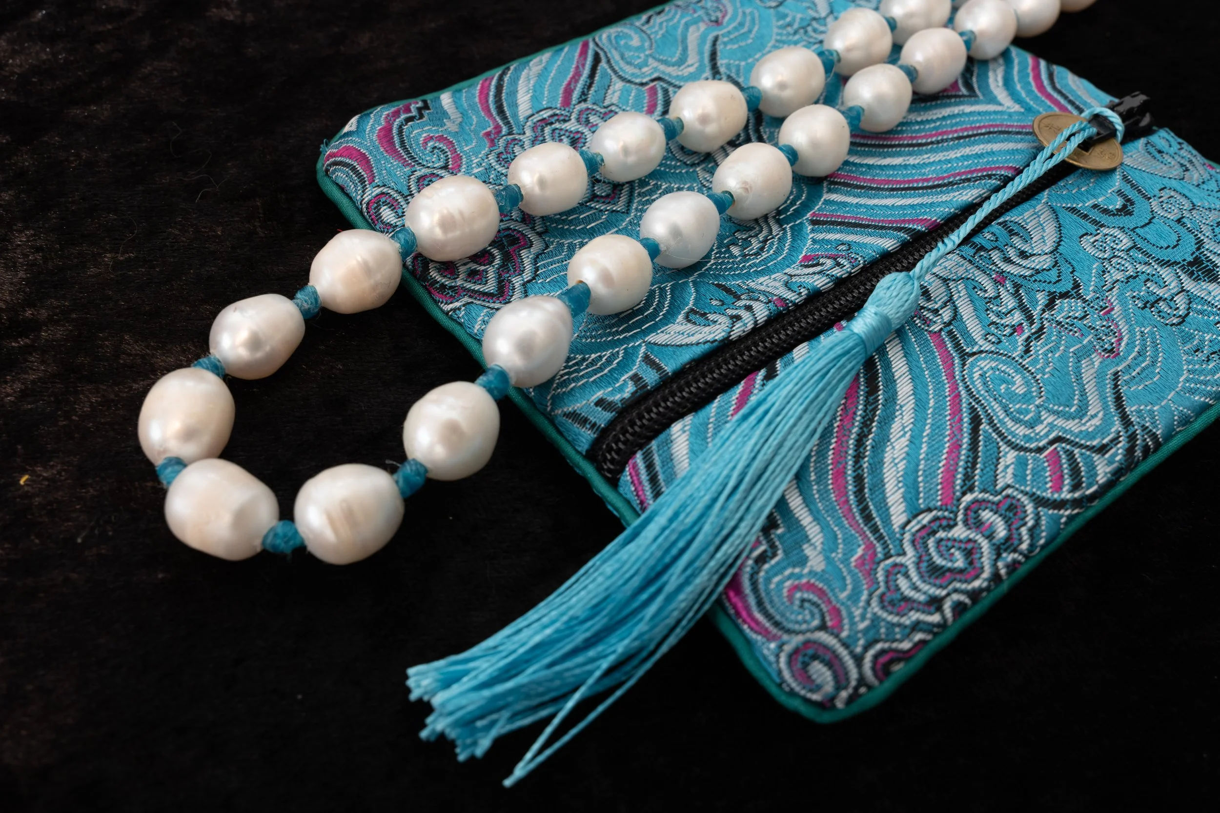 Signature Pearl Strand: Teal