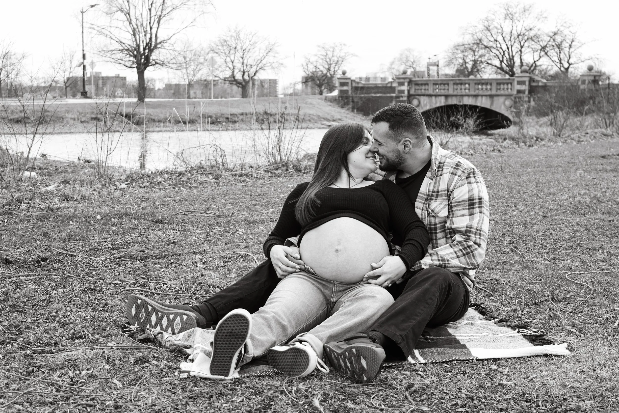 2026-3-21 Larissa & Kyle Maternity-32.jpg