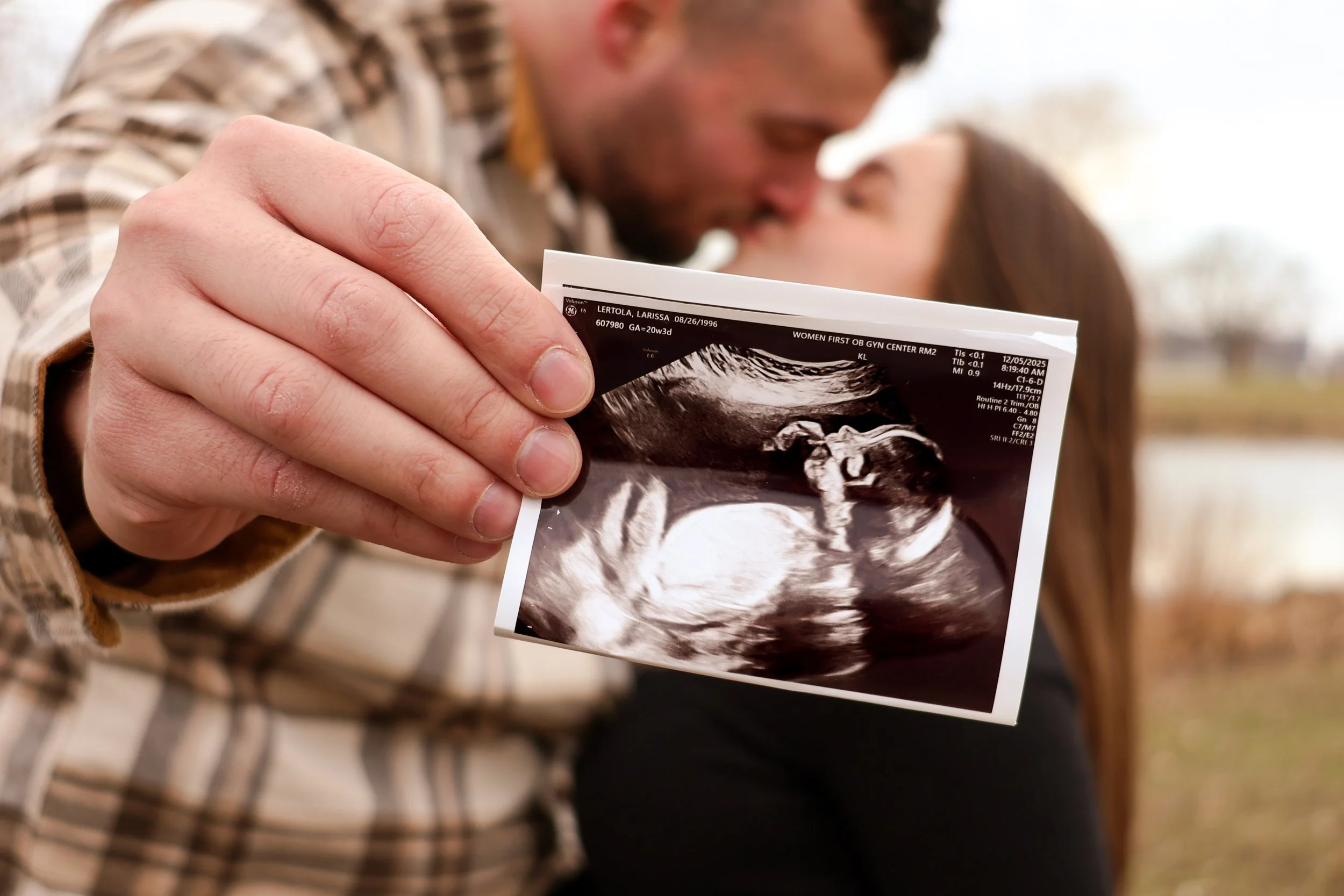 2026-3-21 Larissa & Kyle Maternity-64.jpg