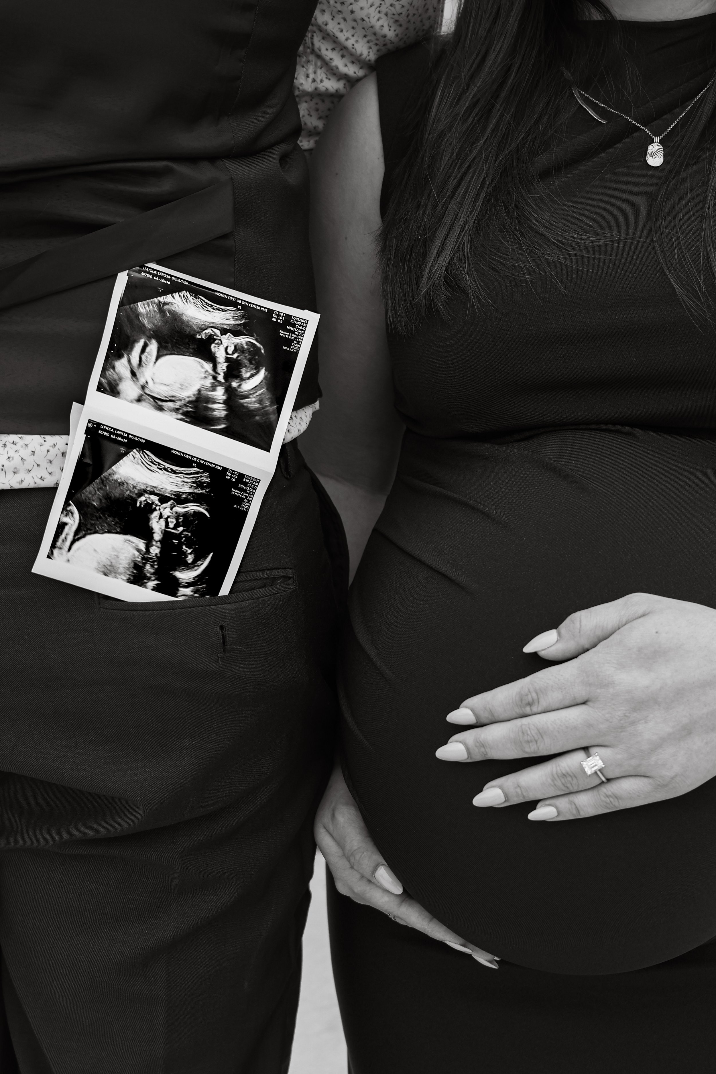 2026-3-21 Larissa & Kyle Maternity-29.jpg