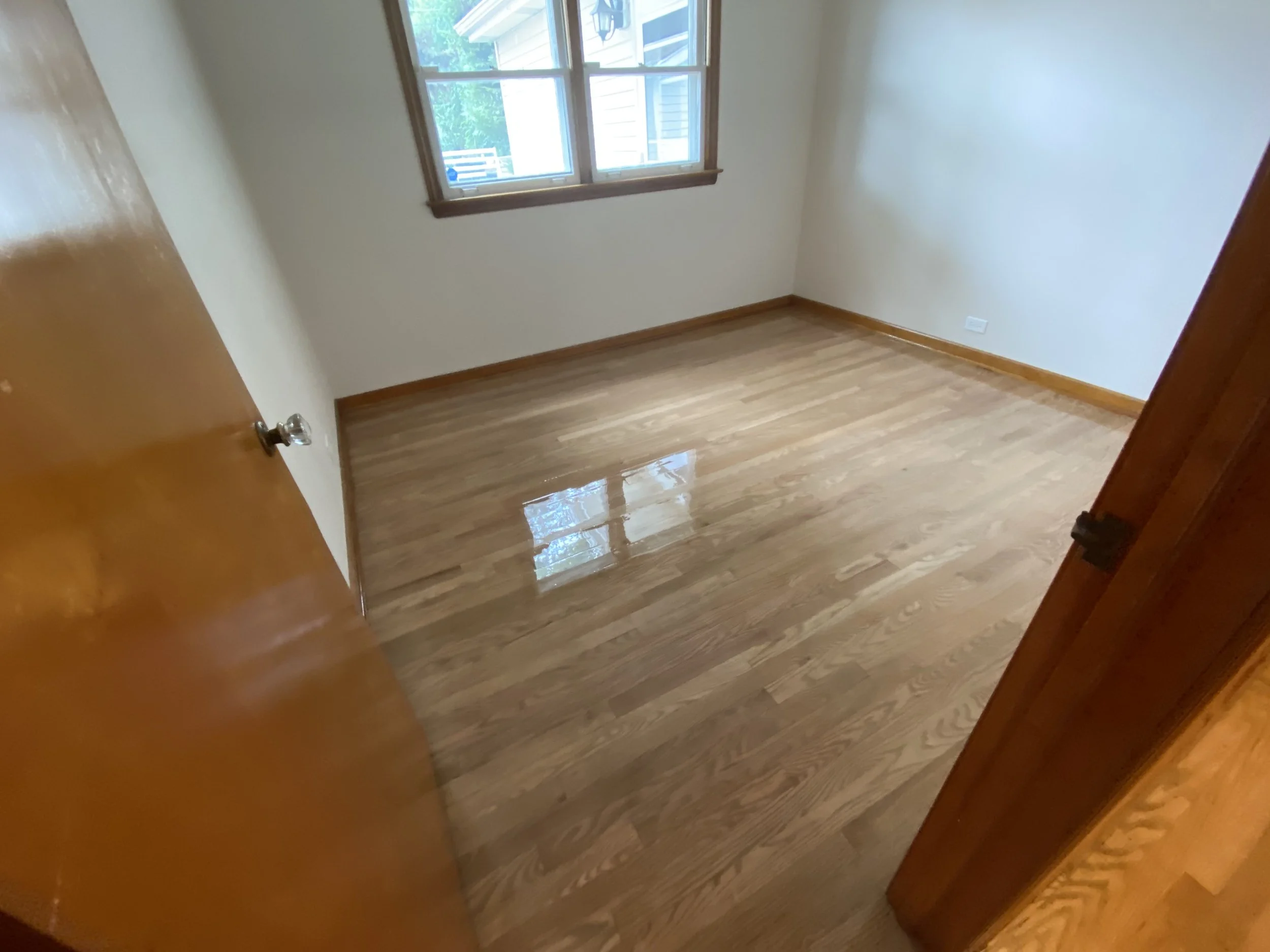 Refinished hardwood flooring in Lakemoor, IL by Cristian Maxin Flooring