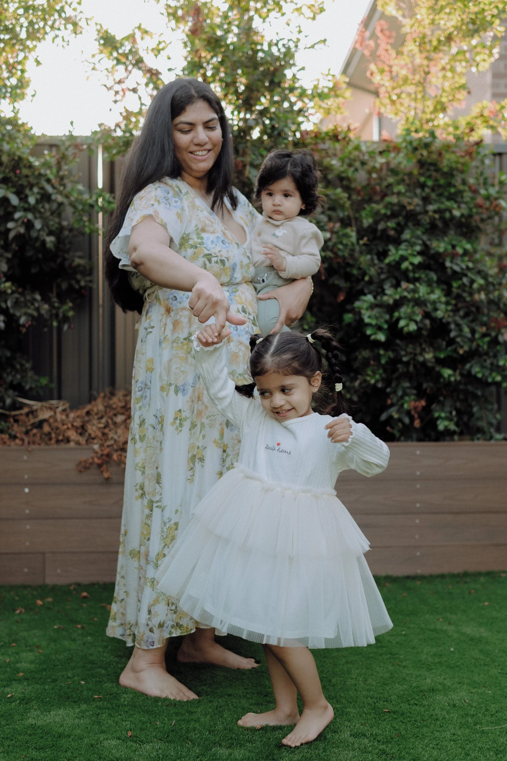 melbourne-family-session-tarneit-gurvinder-nirmaan-photography-25.jpg