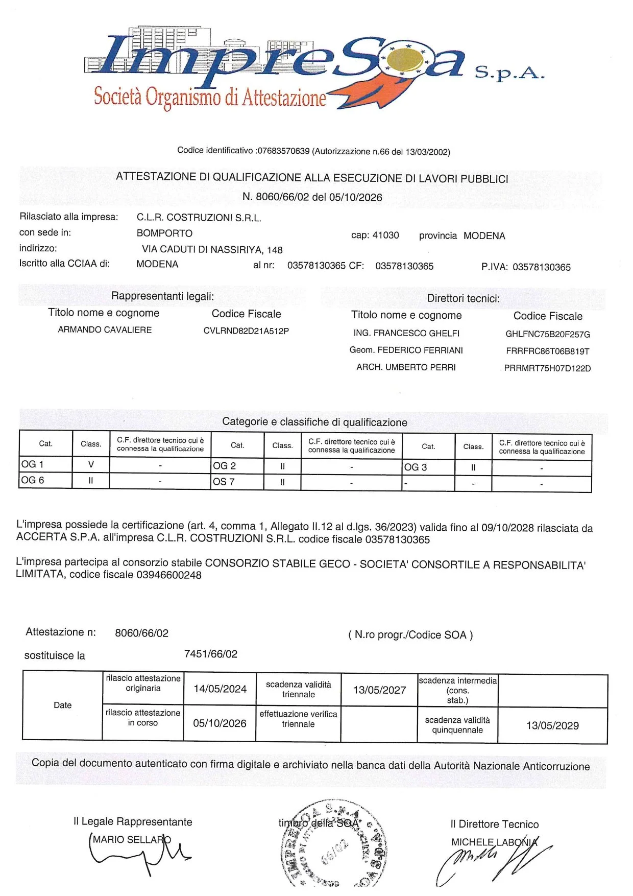 Documento ufficiale di attestazione di qualificazione per lavori pubblici, con dettagli aziendali, certificazioni e firme. 