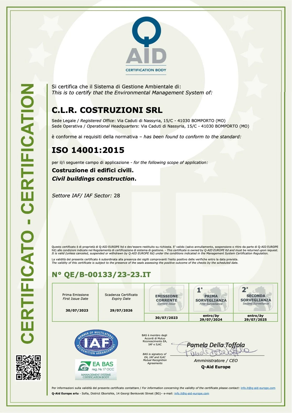 Certificato di conformità per il Sistema di Gestione Ambientale, rilasciato a C.L.R. Costruzioni Srl, conforme alla norma ISO 14001:2015, riguardante la costruzione di edifici civili, con date di emissione e scadenza e sigilli di verifica.