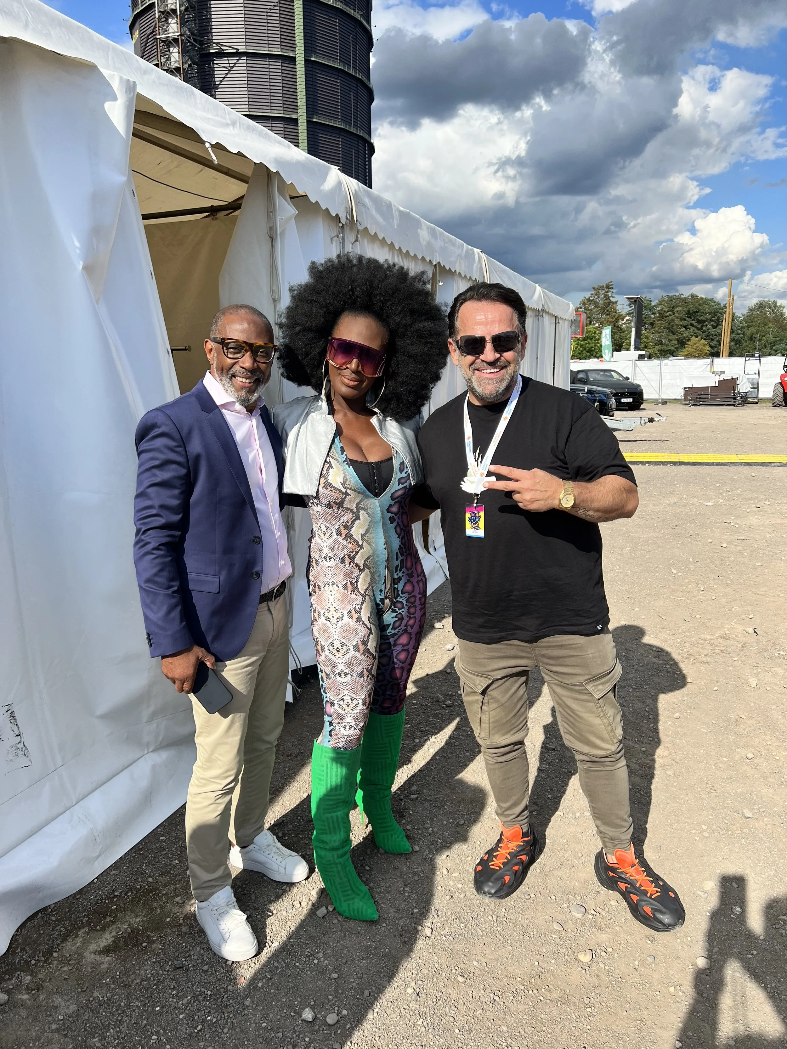 Jackie Sangster & Mr President &  DJ Quicksilver German Festival (2023)